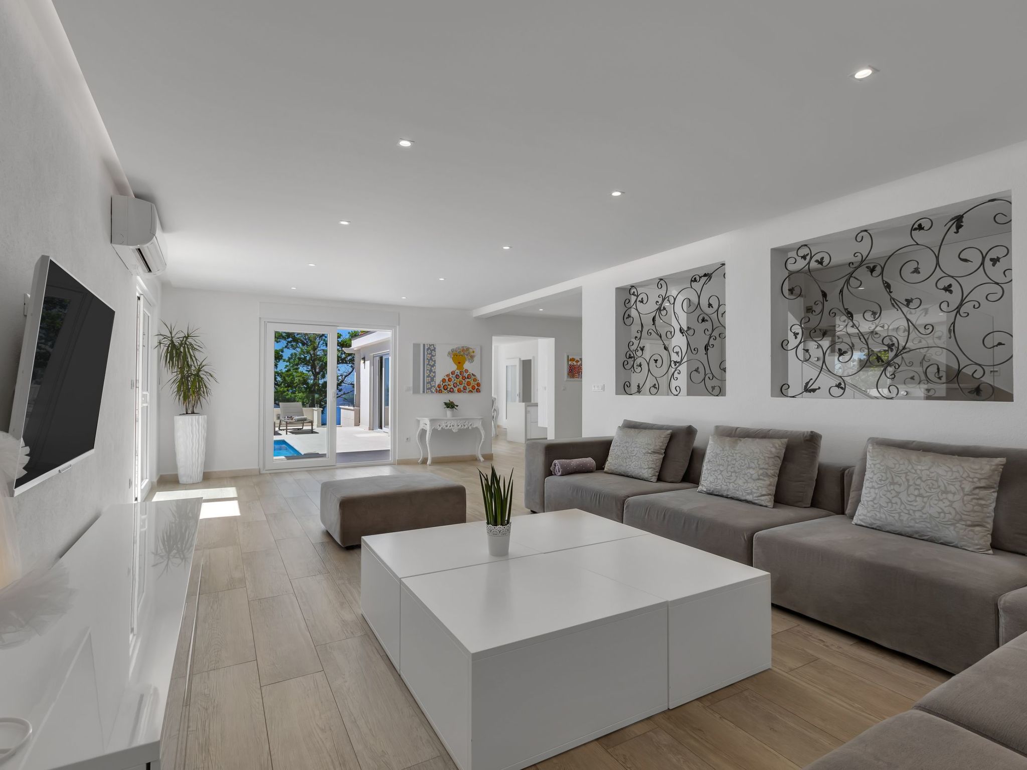 Mit Privatpool für 8 Personen  + 2 Kinder ca. 450 m² in Bast, Dalmatien (G