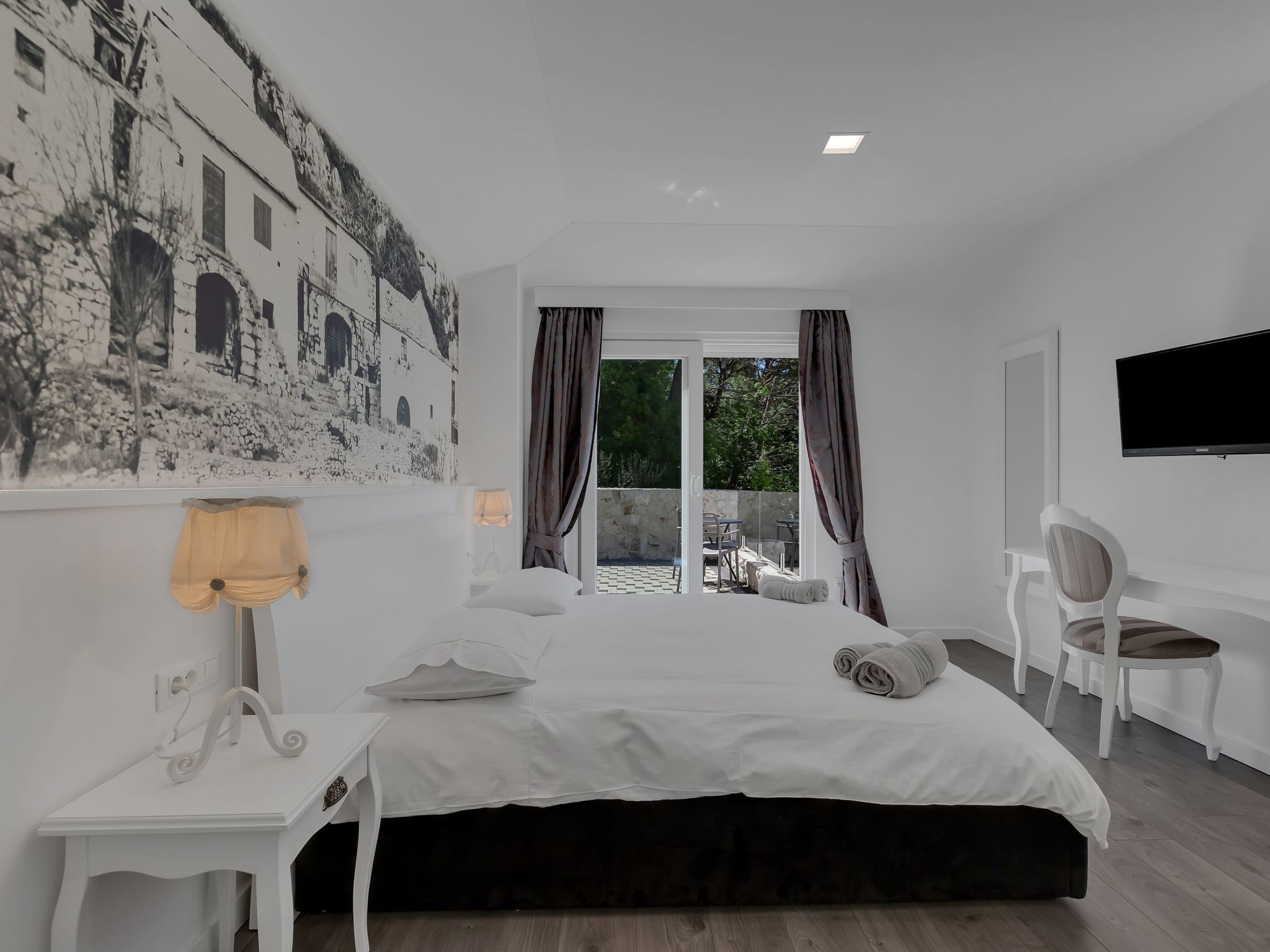 Mit Privatpool für 8 Personen  + 2 Kinder ca. 450 m² in Bast, Dalmatien (G-Inside