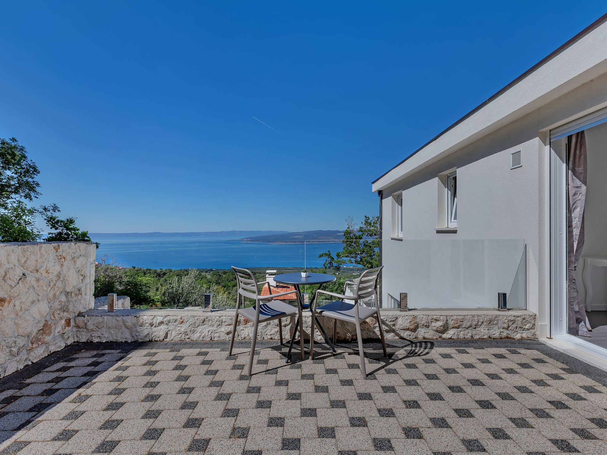 Mit Privatpool für 8 Personen  + 2 Kinder ca. 450 m² in Bast, Dalmatien (G-Inside