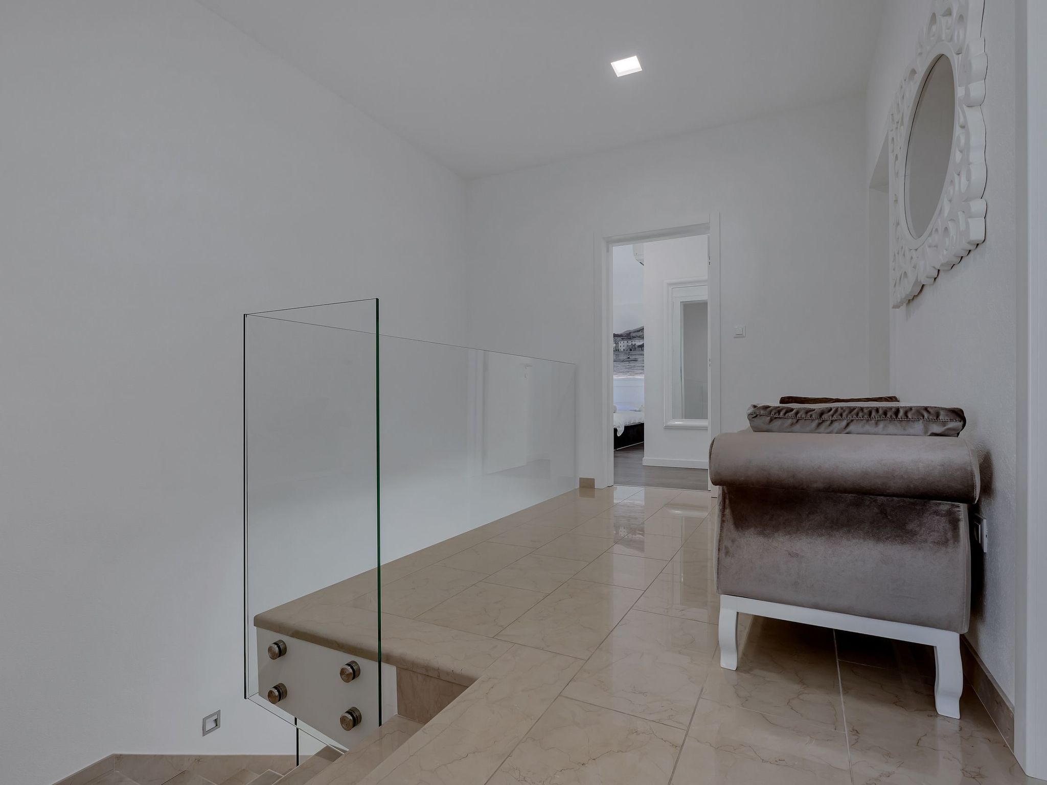 Mit Privatpool für 8 Personen  + 2 Kinder ca. 450 m² in Bast, Dalmatien (G-Inside