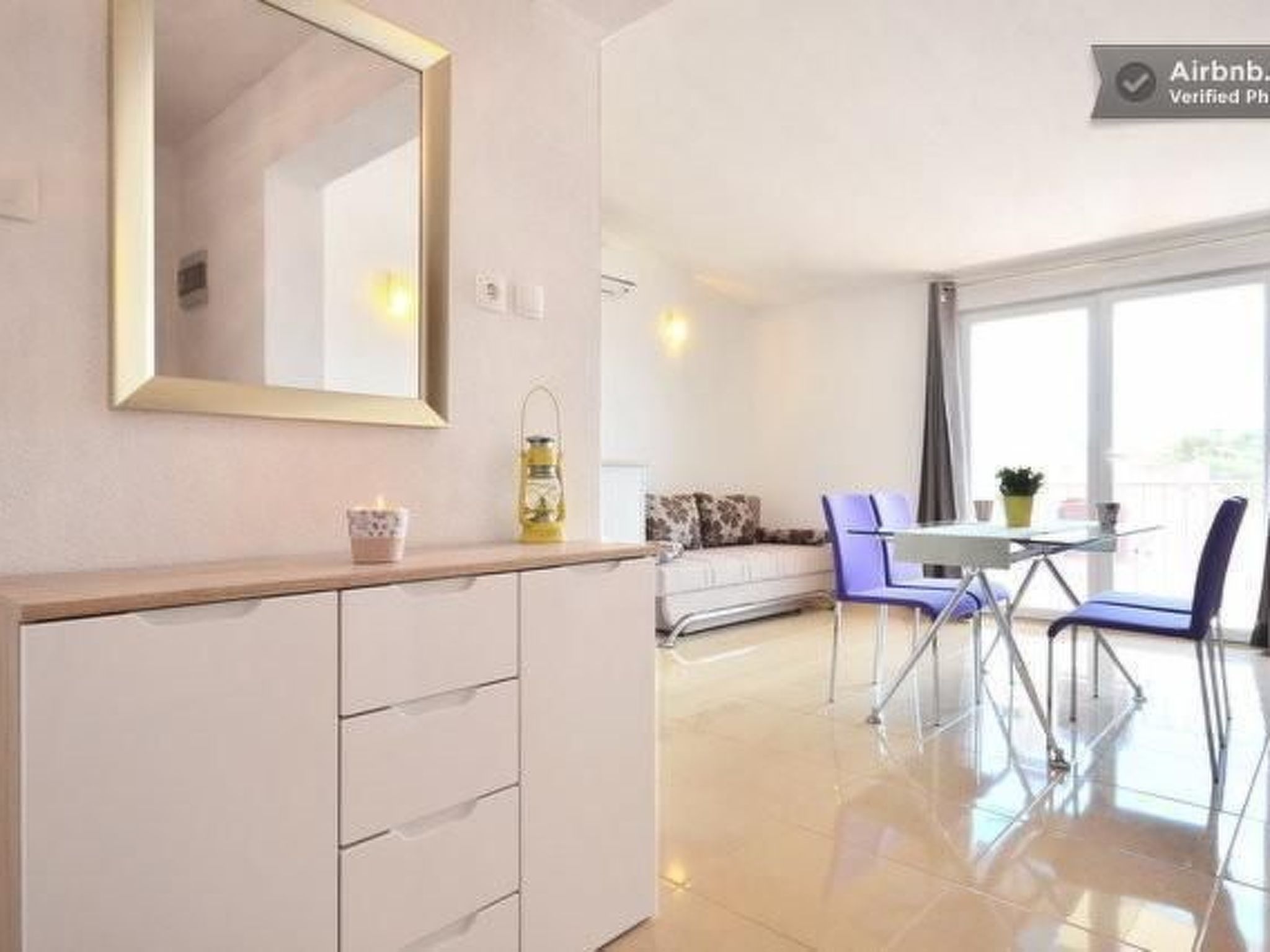 Mit Balkon und Garten sowie Meerblick-Inside