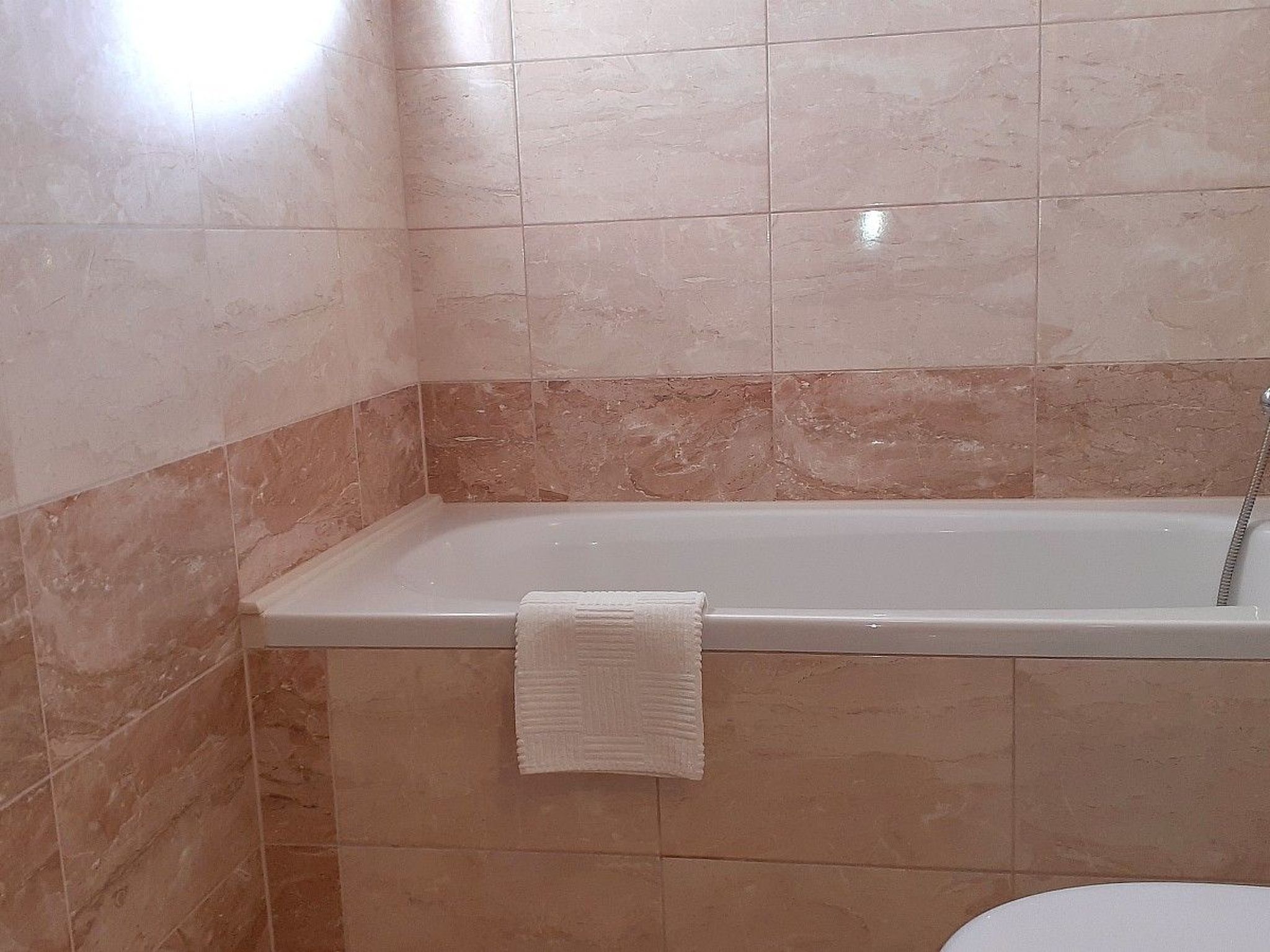 Schöne Ferienwohnung in Baska Voda mit Terrasse-Binnen