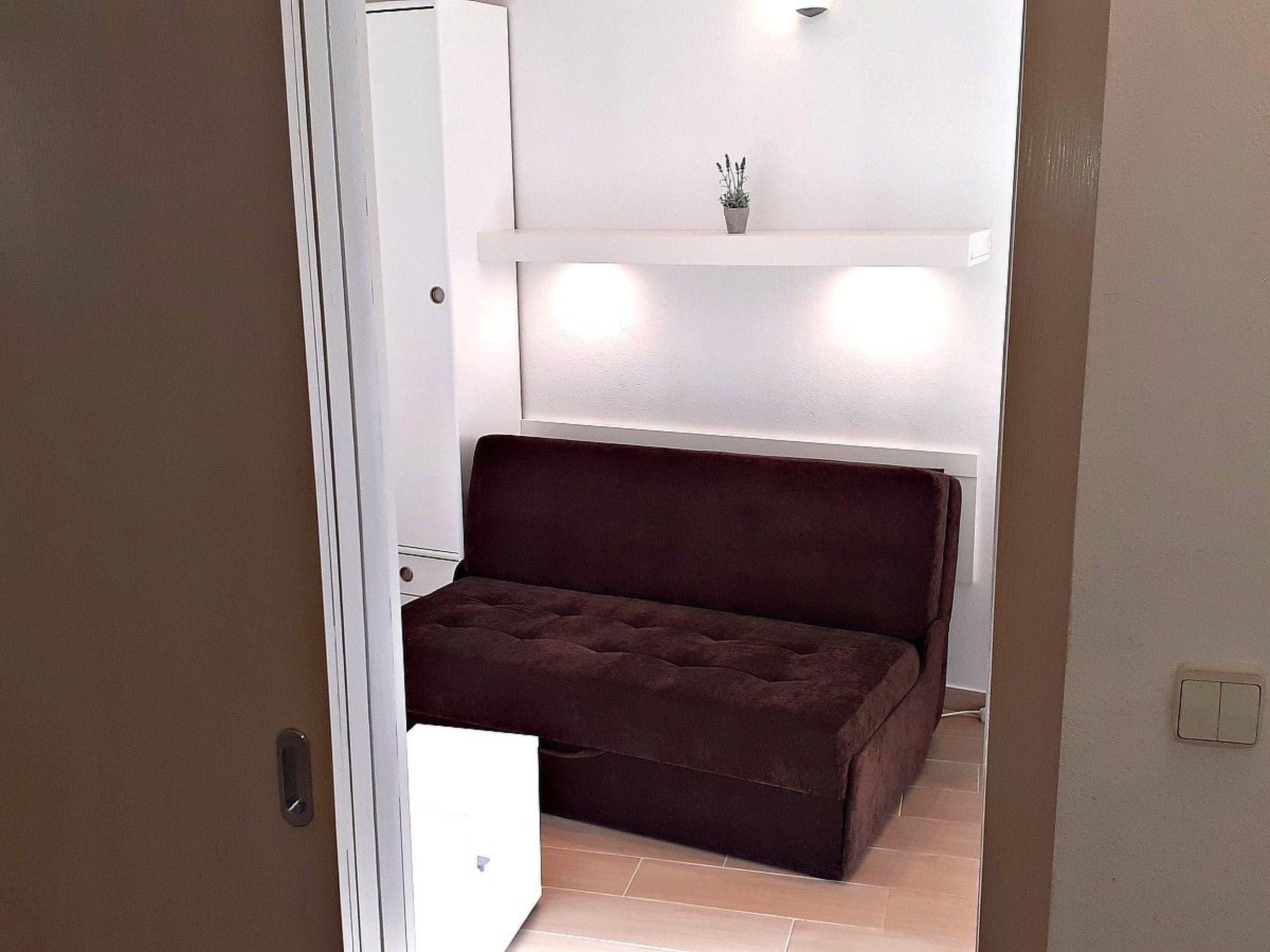 Wohnung mit Balkon und Meerblick in Strandnähe-Binnen