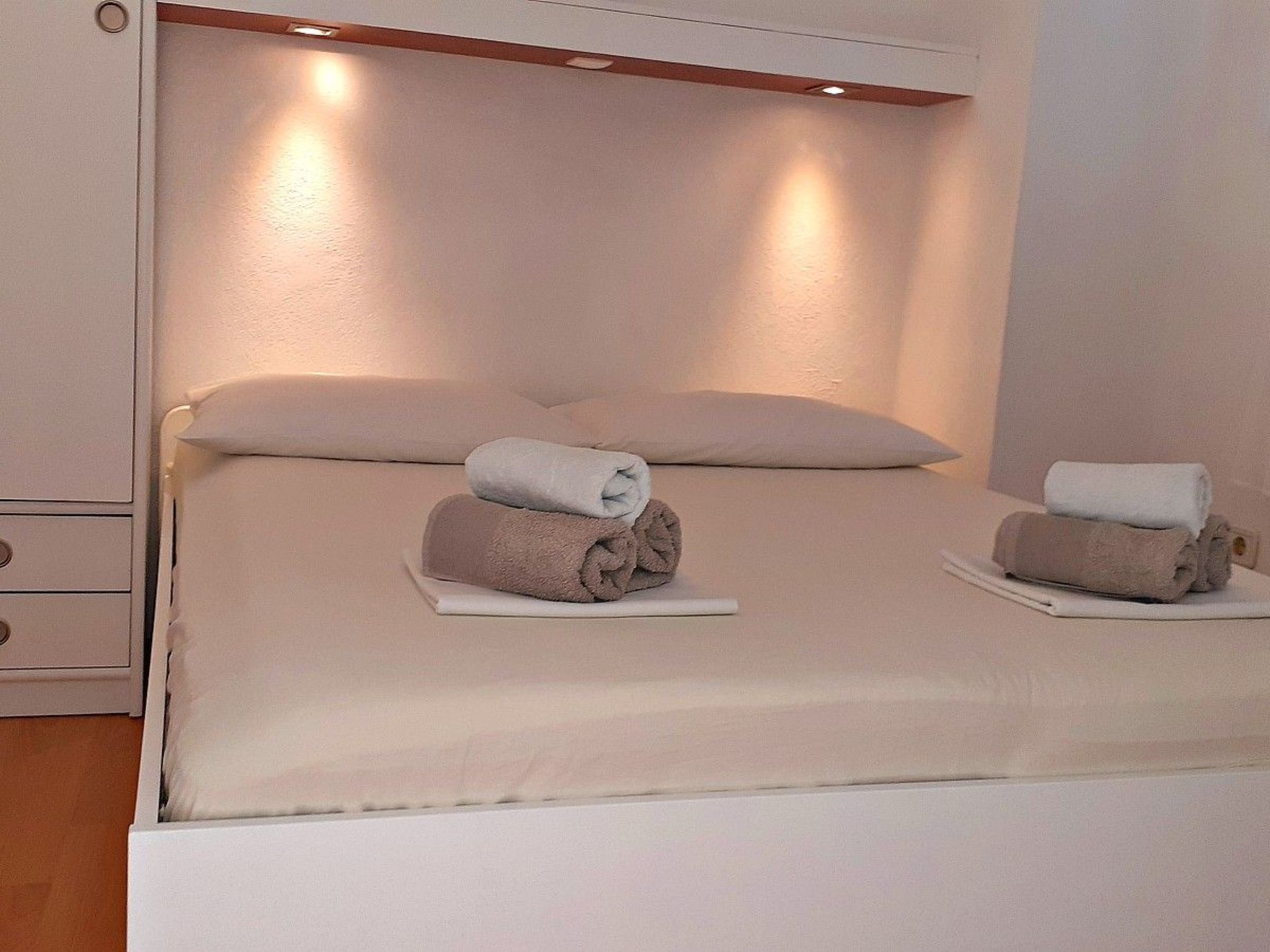 Wohnung mit Balkon und Meerblick in Strandnähe-Binnen