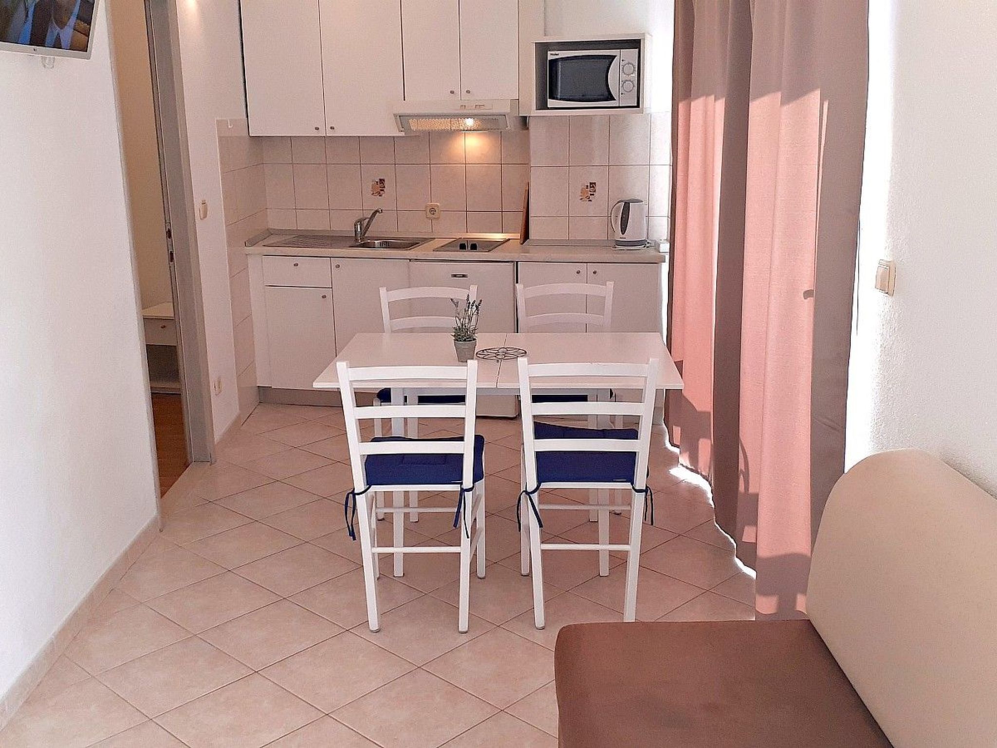 Mit Terrasse und herrlichem Ausblick-Binnen