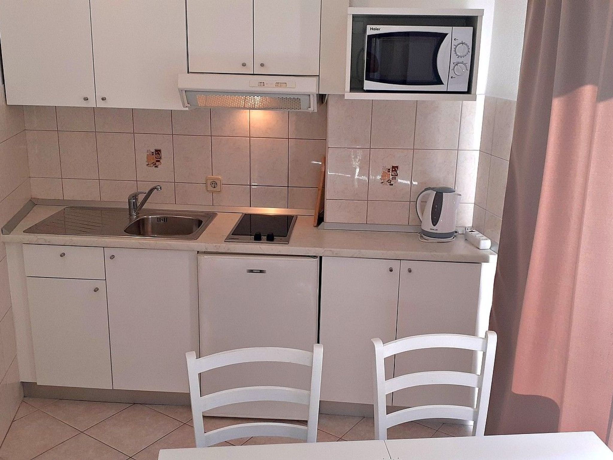 Mit Terrasse und herrlichem Ausblick-Binnen