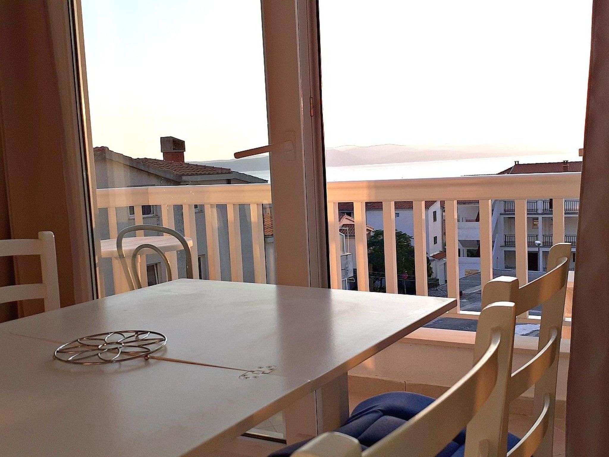 Mit Terrasse und herrlichem Ausblick-Binnen