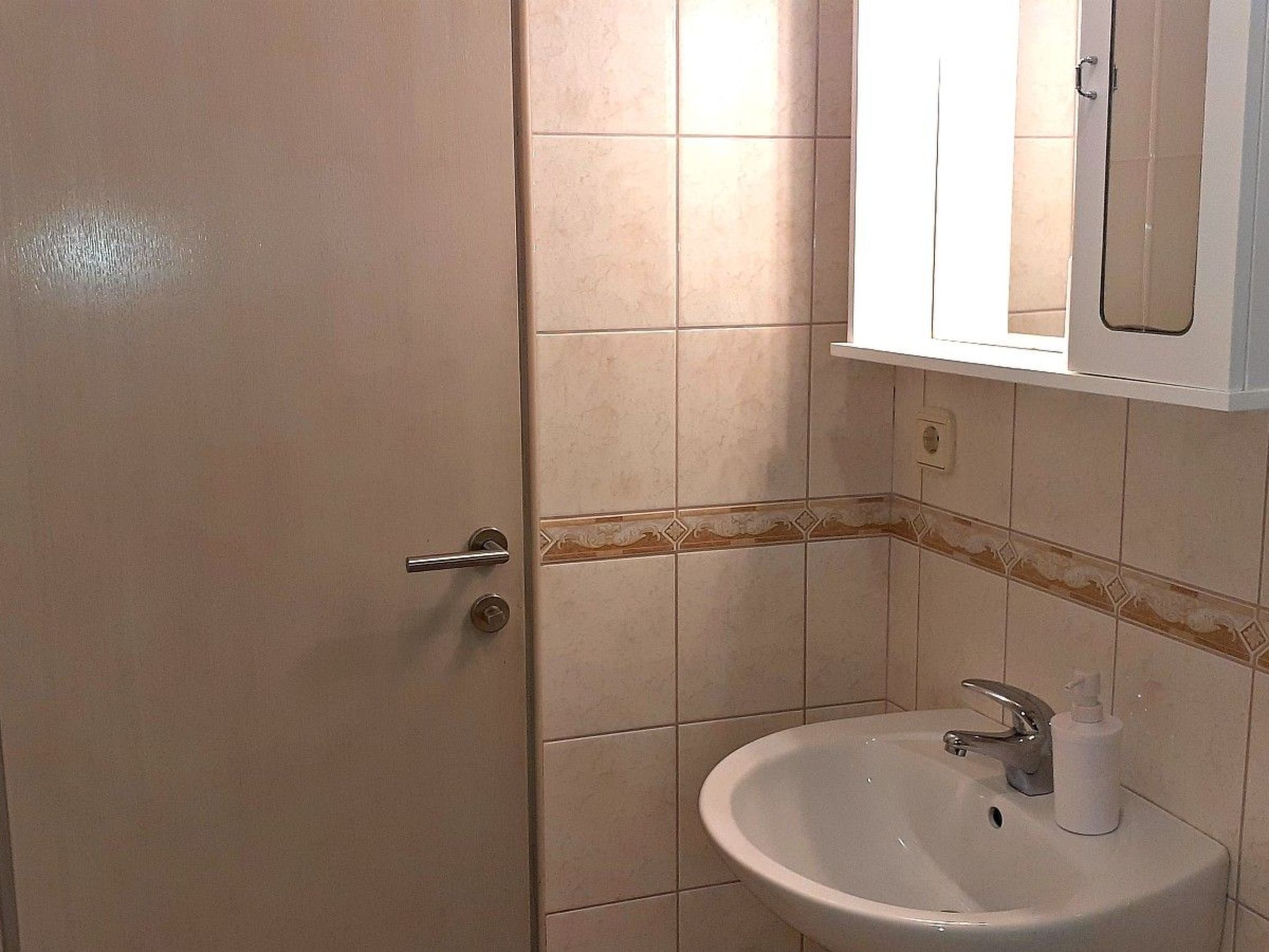 Mit Terrasse und herrlichem Ausblick-Binnen