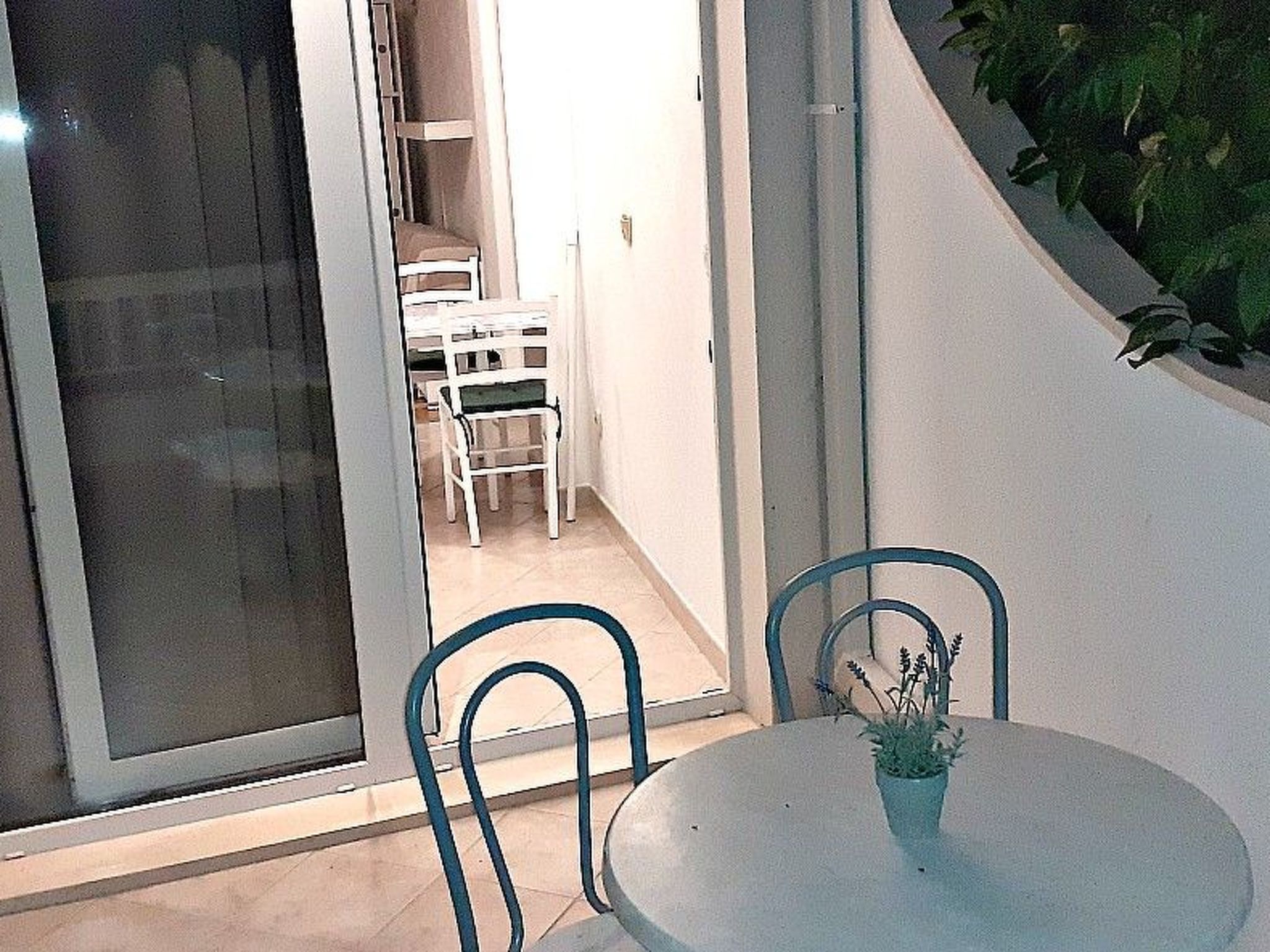 Mit Balkon in Strandnähe-Binnen