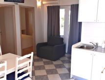Vrijstaande woning met zeezicht in Baška Voda, vlakbij het strand - thumbnail 3
