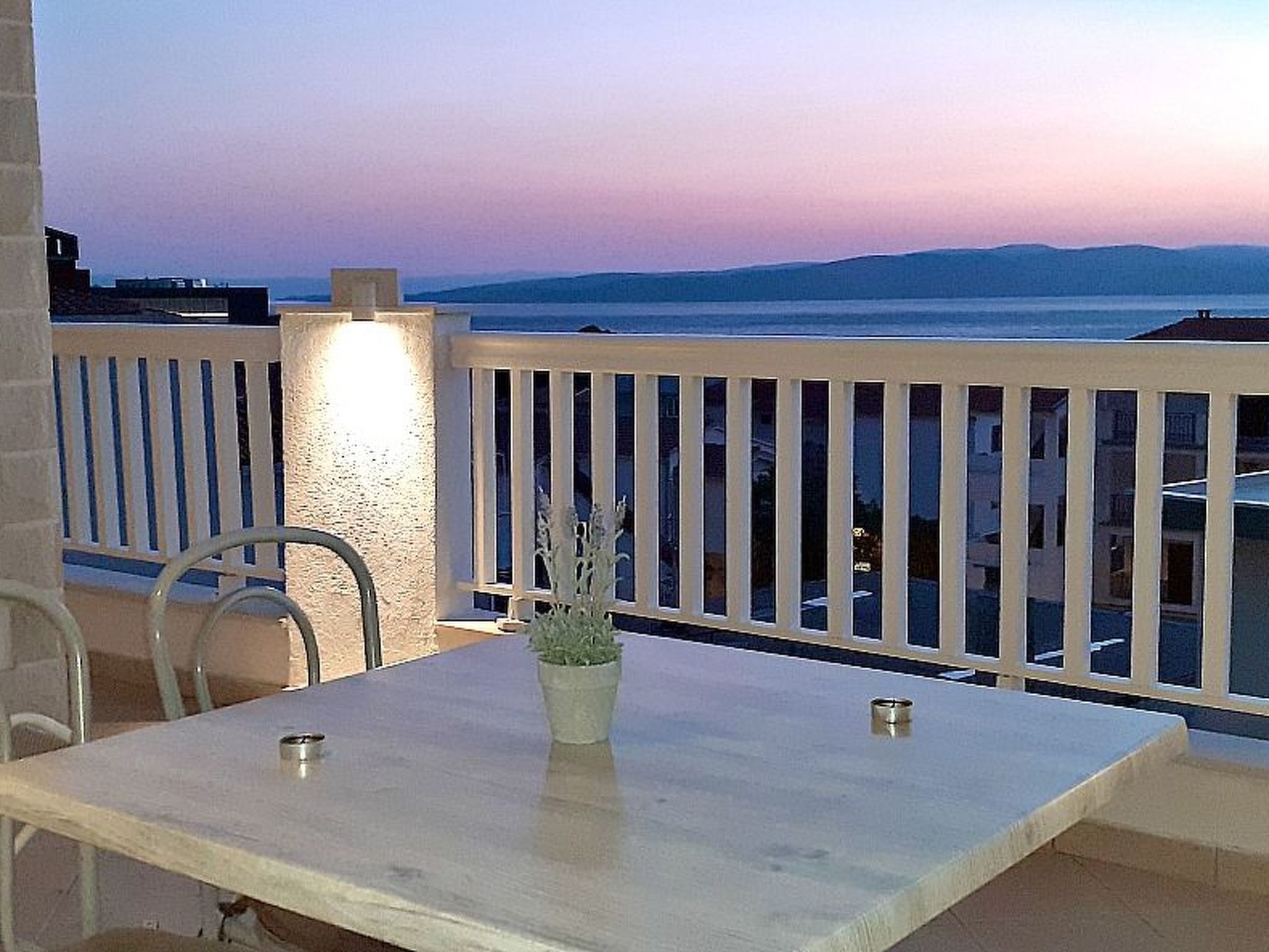 Mit Blick auf das Wasser-Binnen