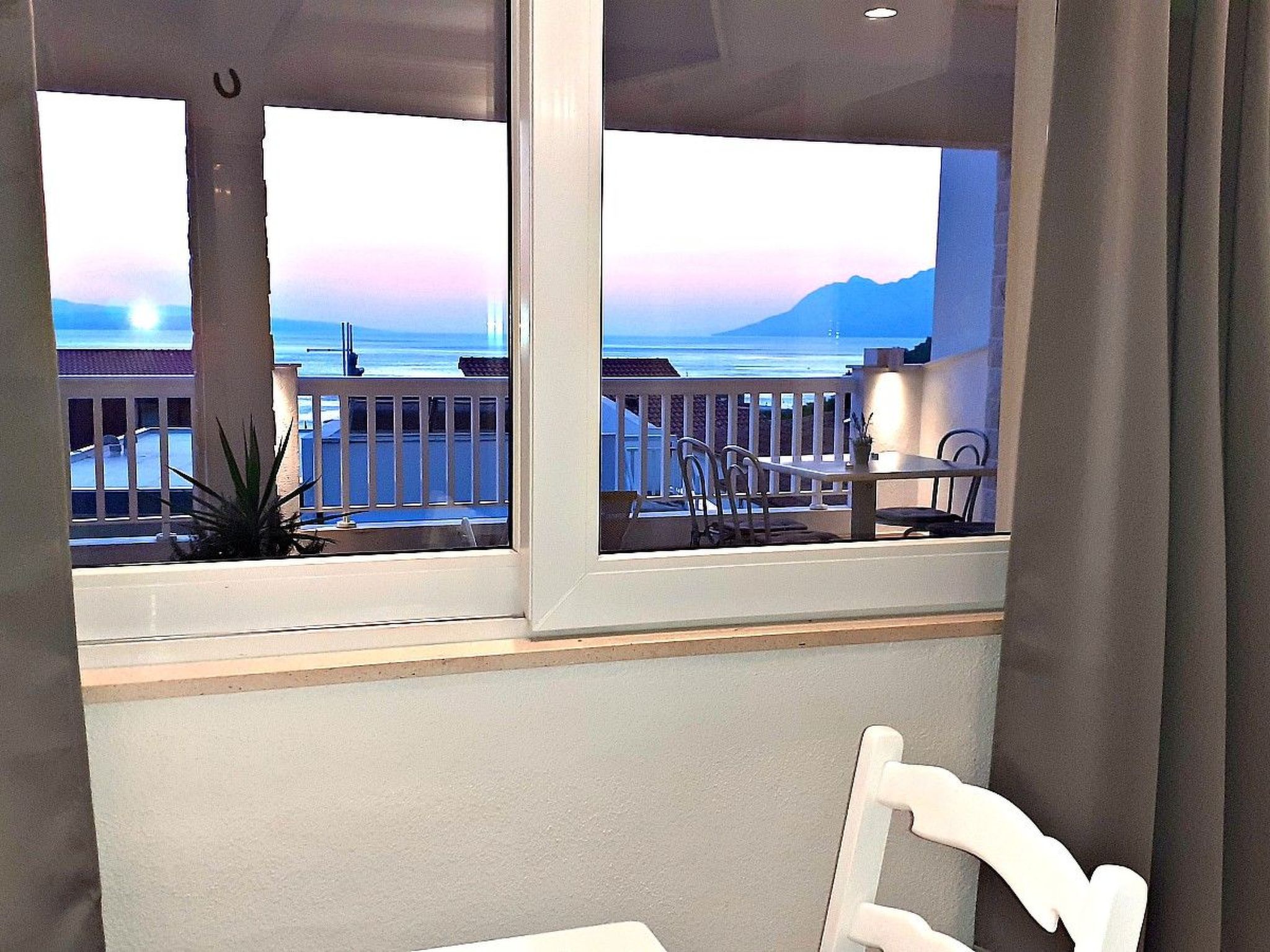 Mit Blick auf das Wasser-Binnen