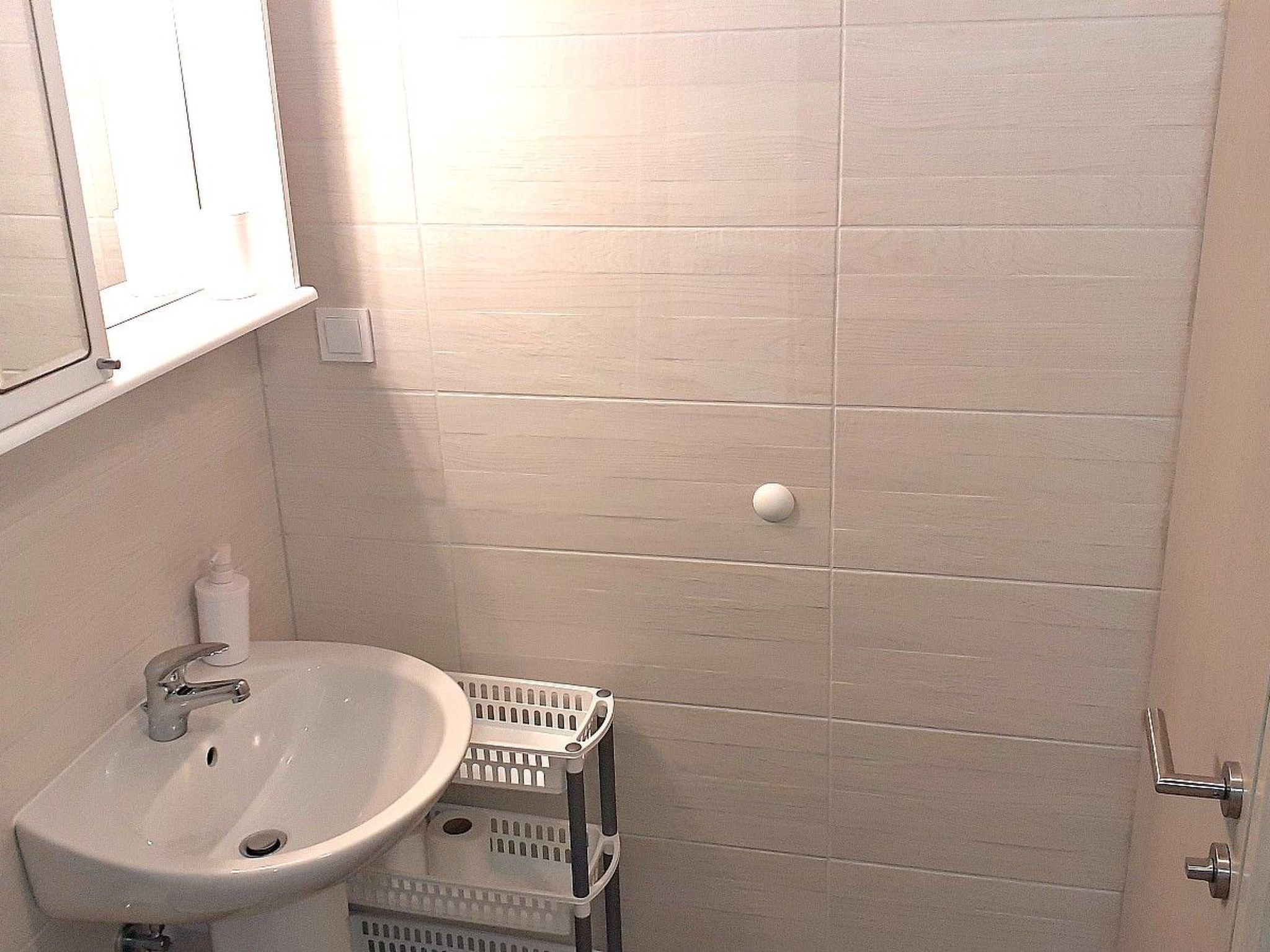 Mit Blick auf das Wasser-Binnen