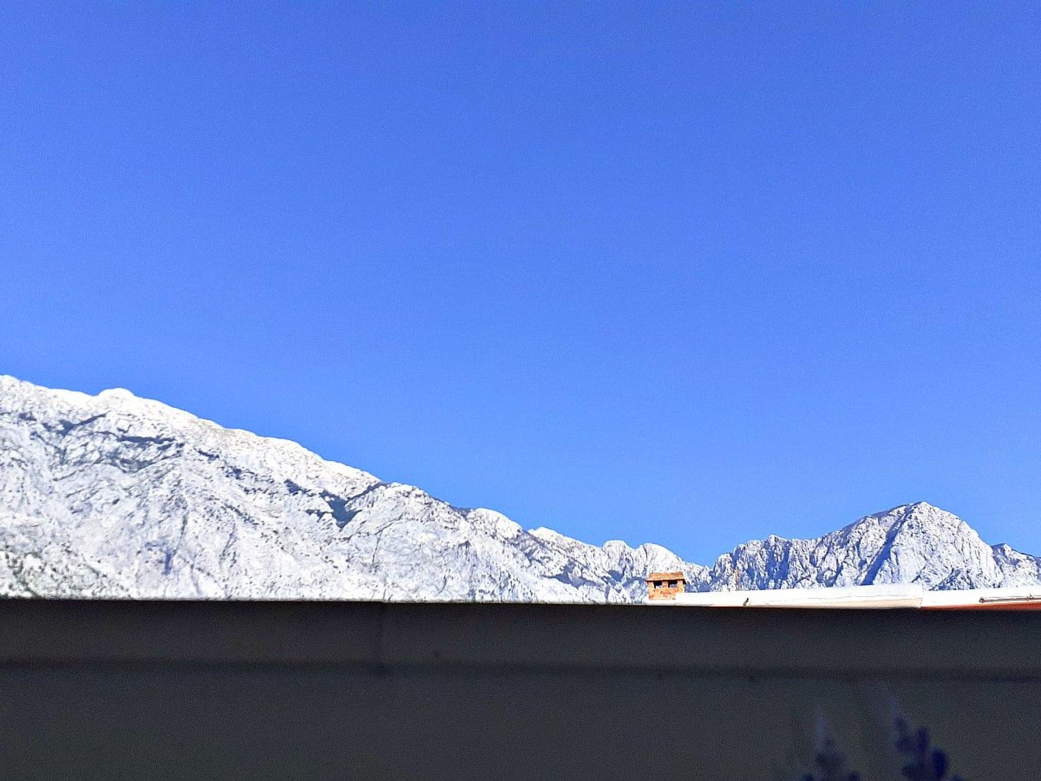 Mit Blick auf das Wasser-Binnen