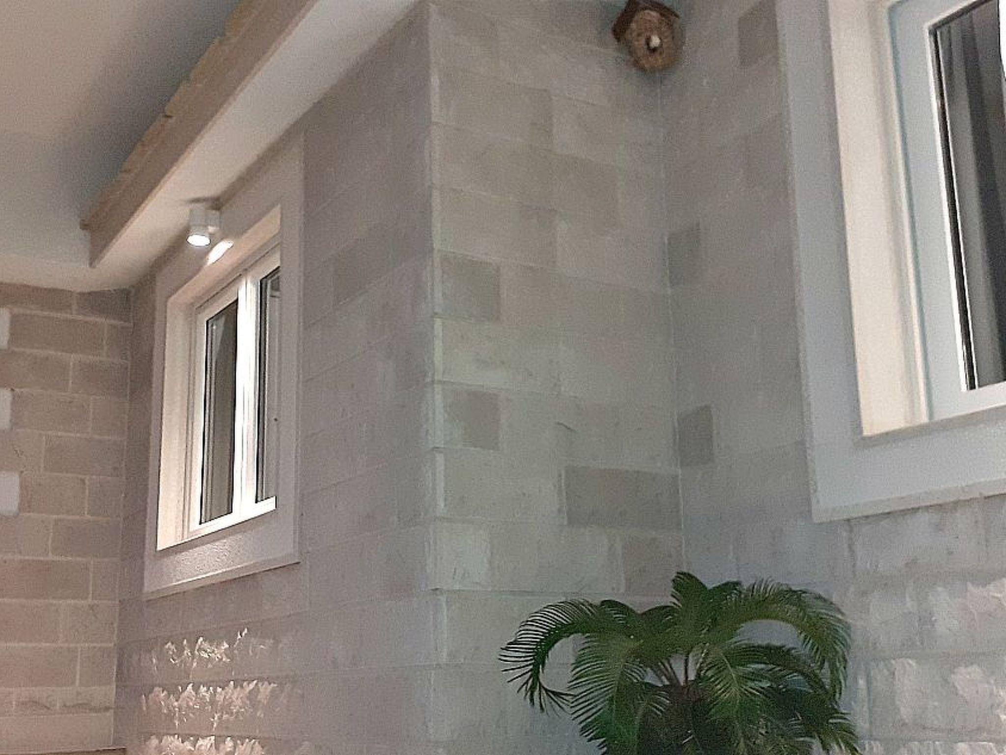 Mit Blick auf das Wasser-Binnen