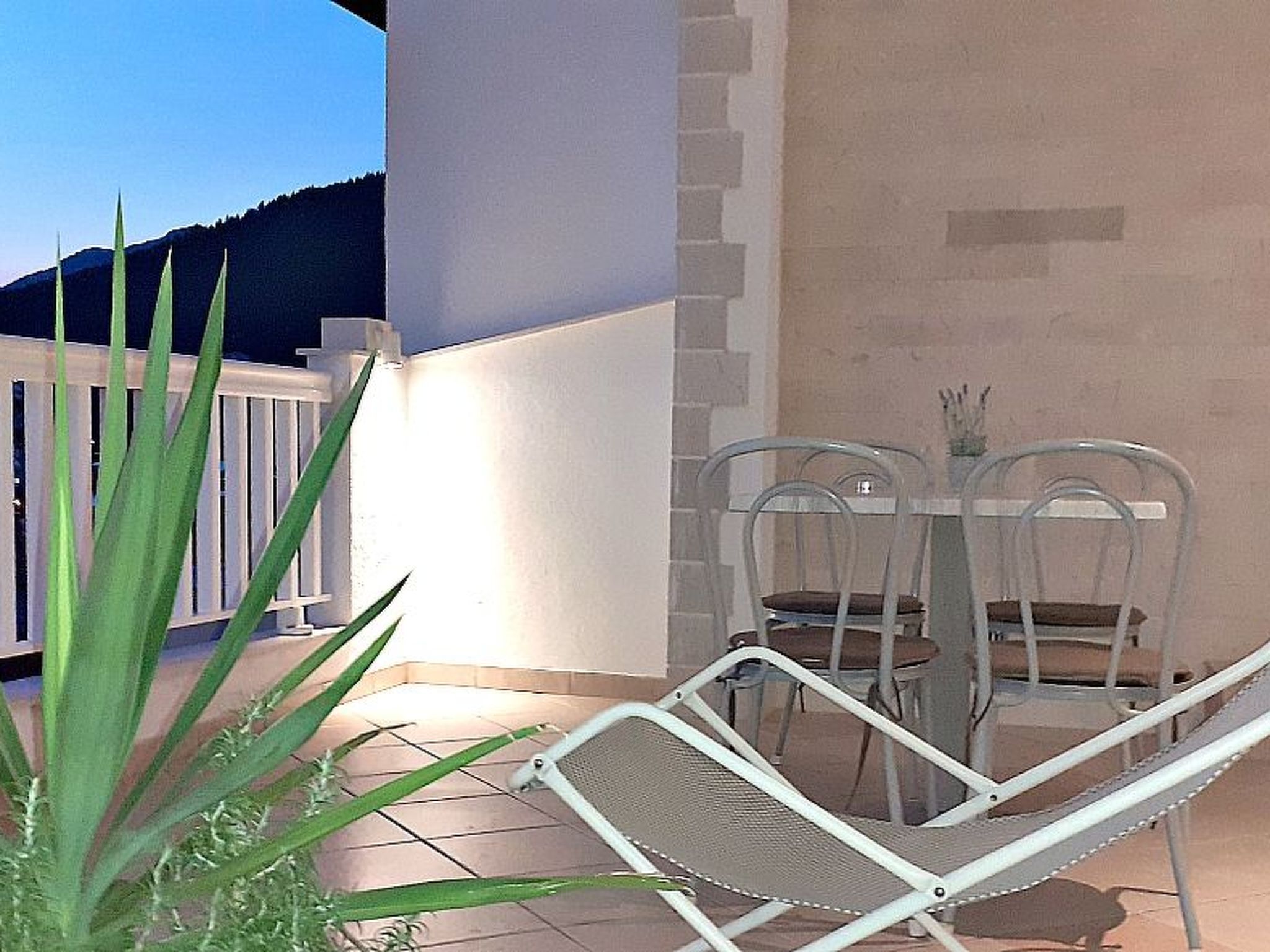 Mit Blick auf das Wasser-Binnen