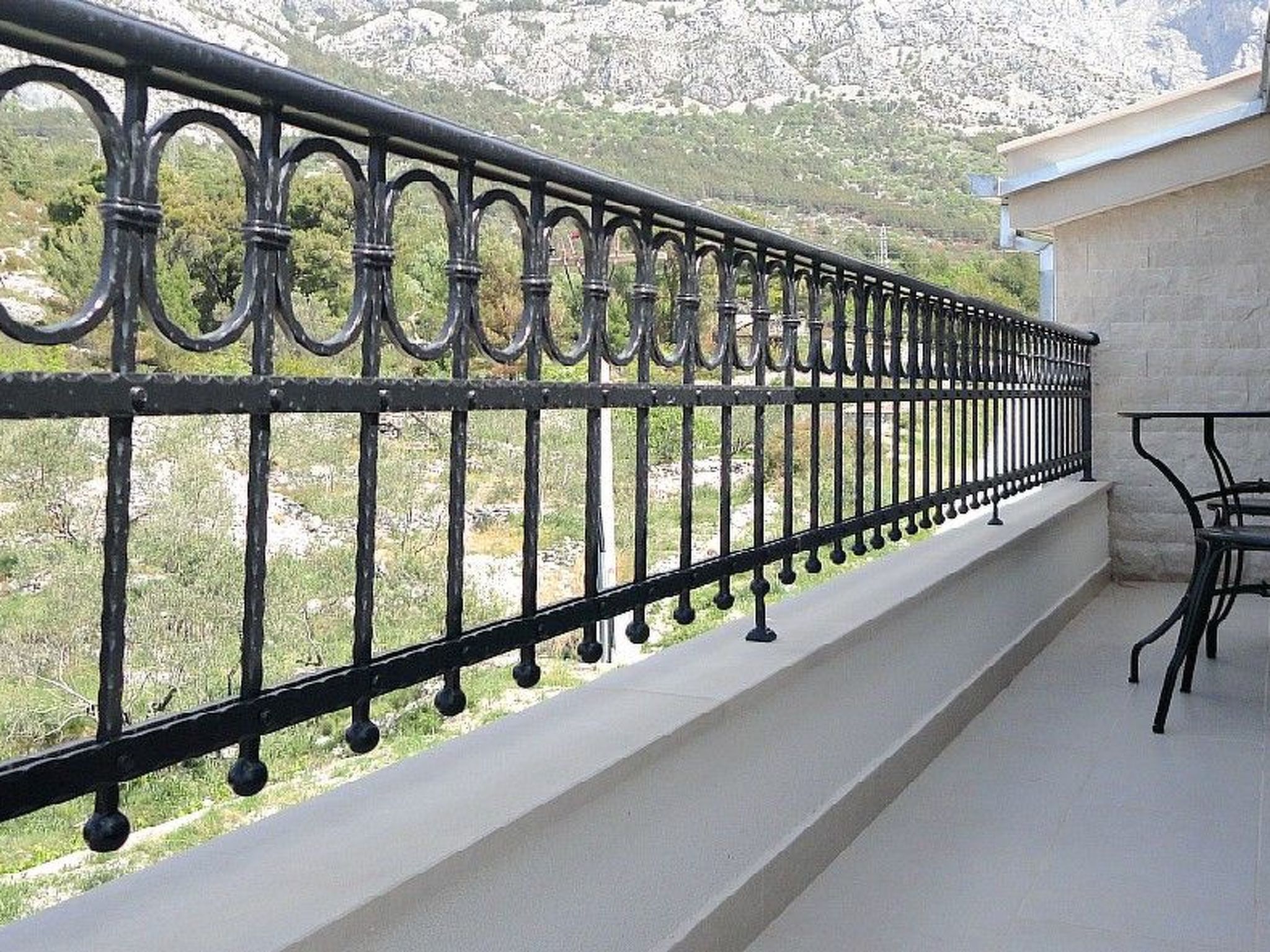 In Baška Voda-Binnen