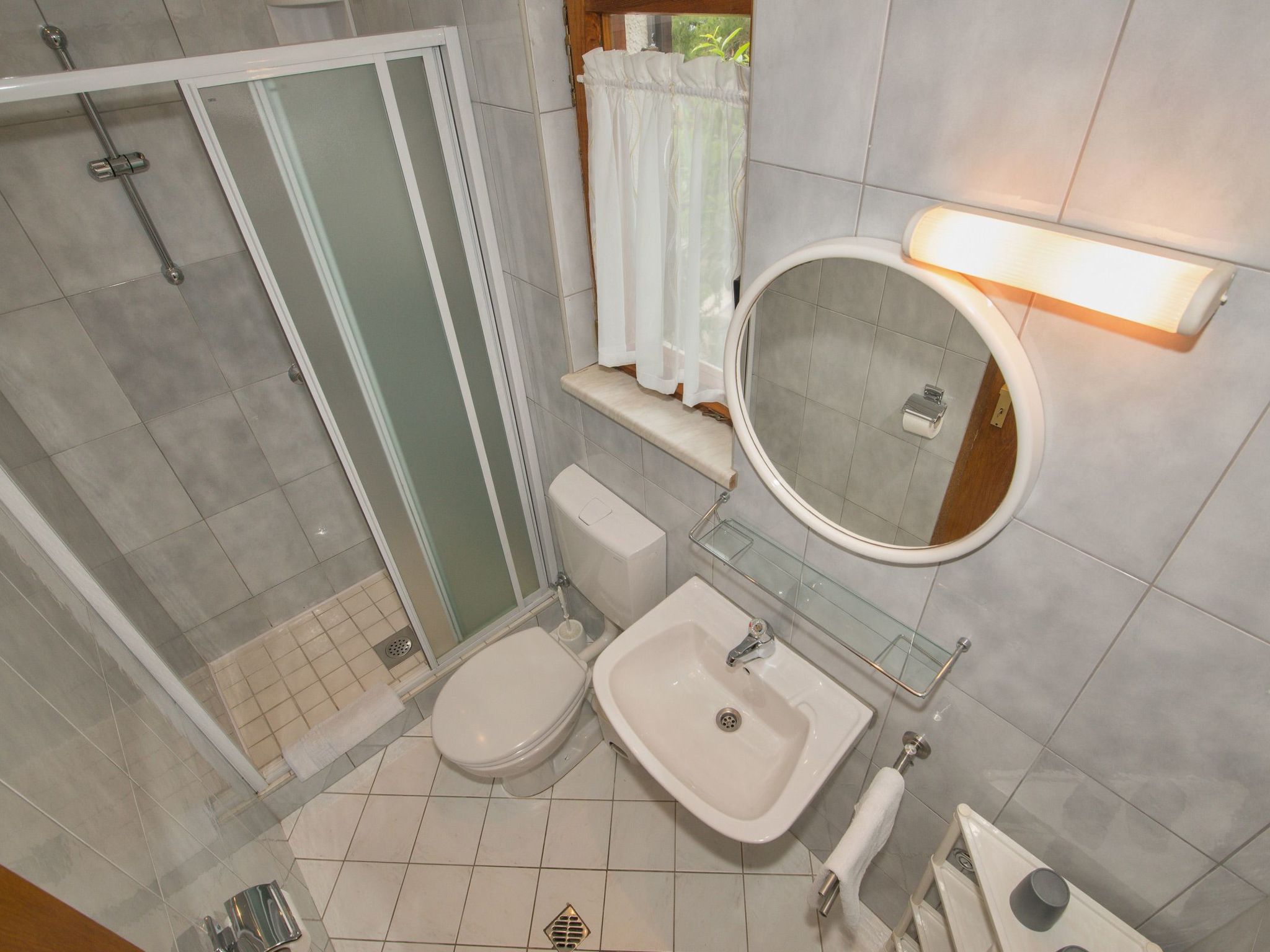 Strandnahe, klimatisierte Ferienwohnung-Binnen