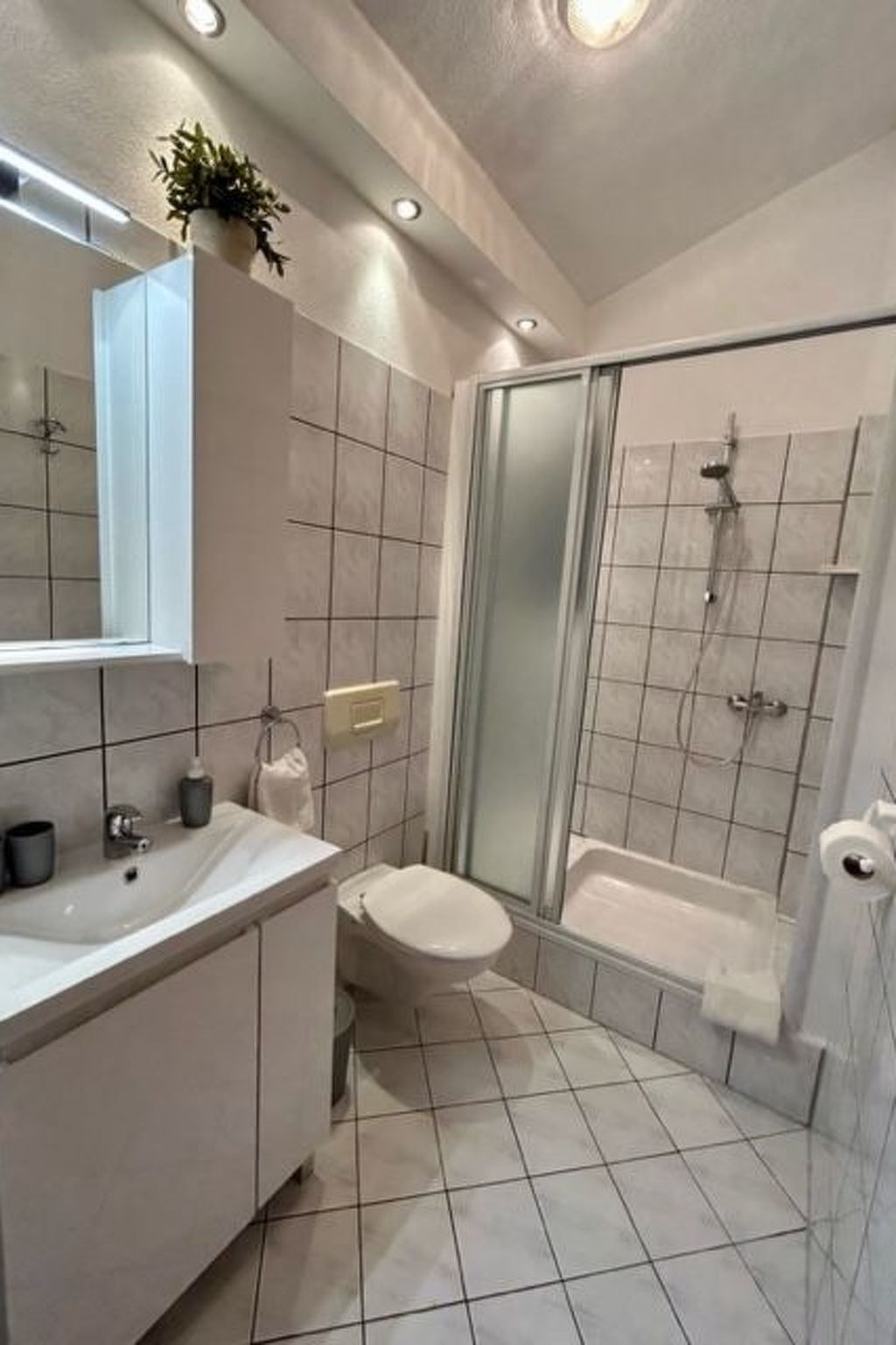 Gemütliche Ferienwohnung mit beheiztem Pool-Binnen