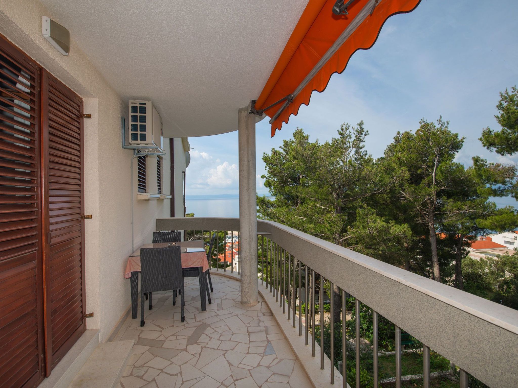 Charmantes Appartement im Pinienwald-Buiten