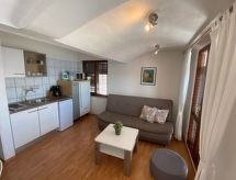 Schöne Ferienwohnung mit Meerblick