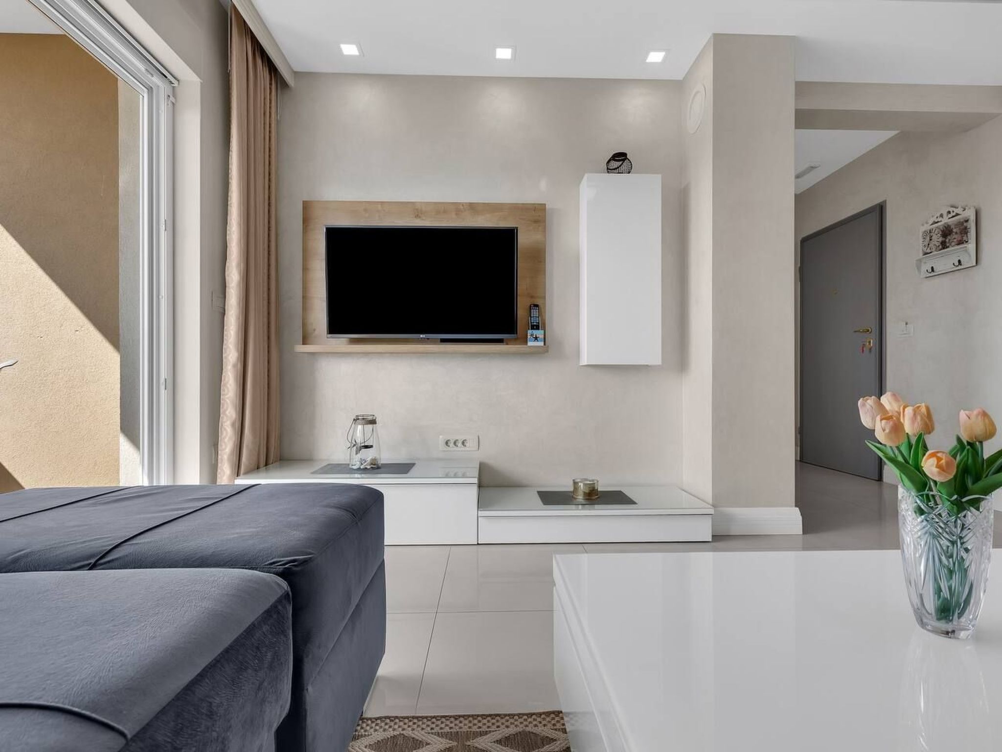 Apartment Hrvoje - nur 50m bis zum Meer-Binnen