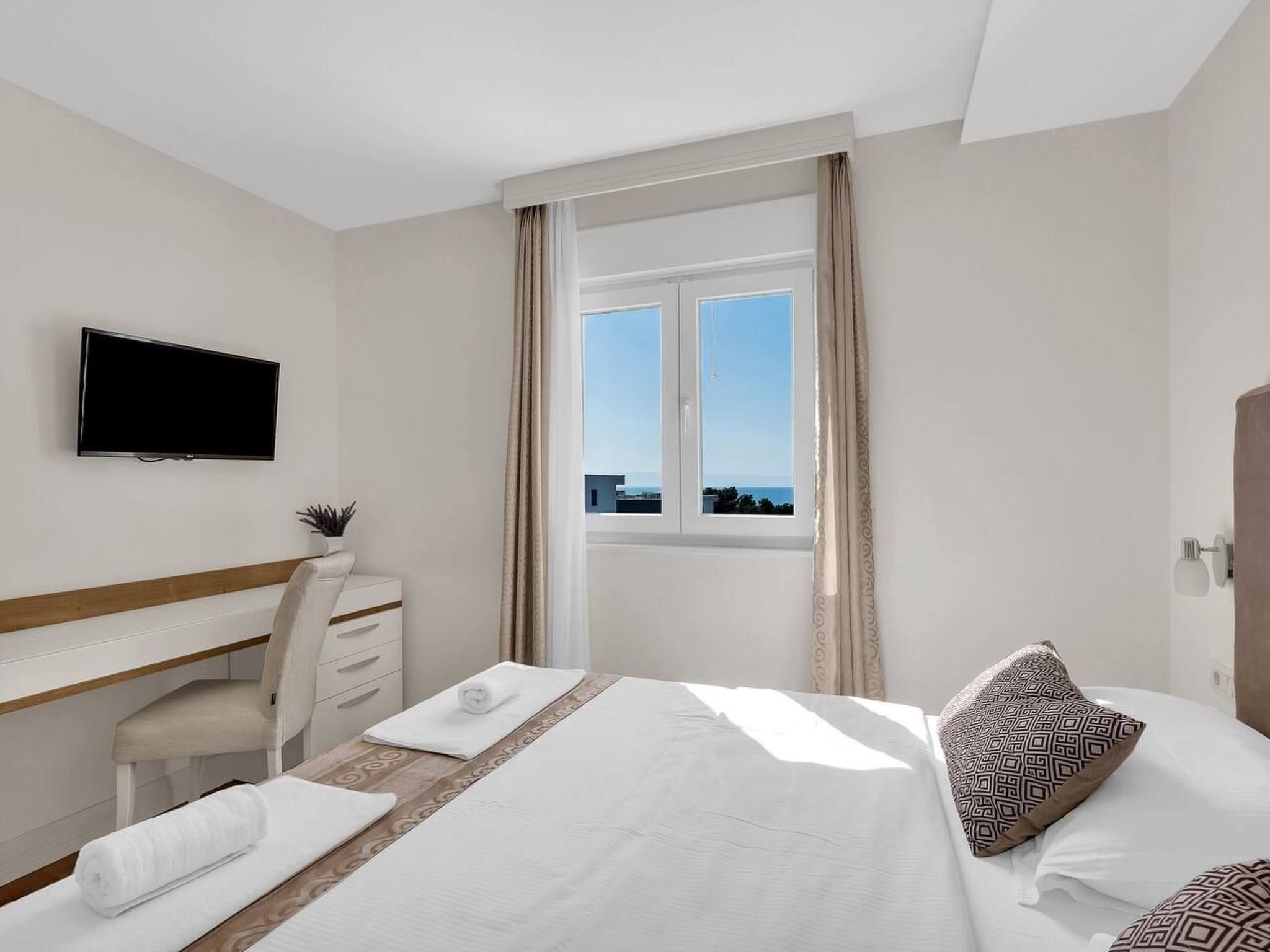 Apartment Hrvoje - nur 50m bis zum Meer-Binnen