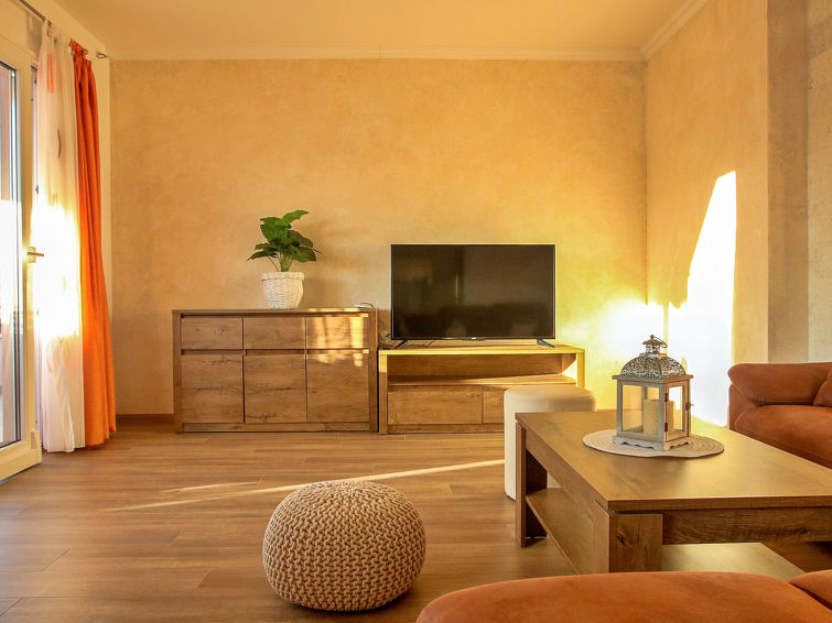 Search and Stay destination Makarska, Splitsko-dalmatinska županija - Croatia from AU$ 687. Natasha