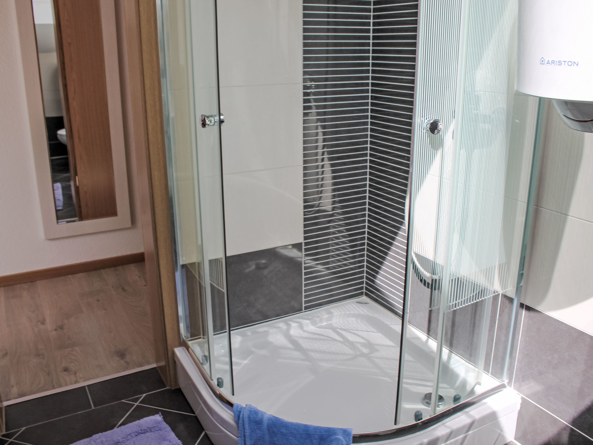 Appartement Villa Silvia – Salle de bains, photo 13 sur 26