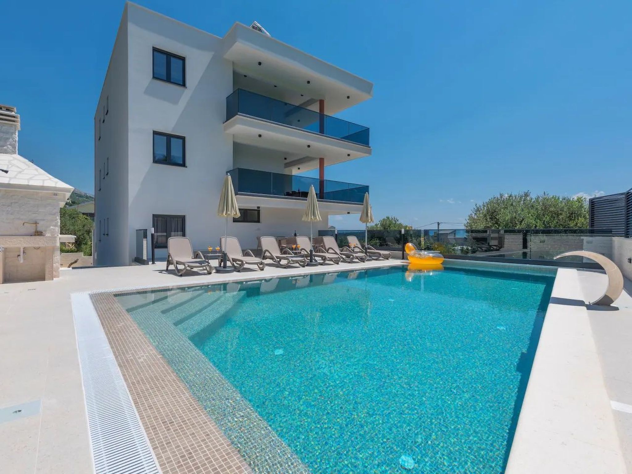 Vakantiehuis met privé zwembad in Makarska (Kroatië) voor 12 personen