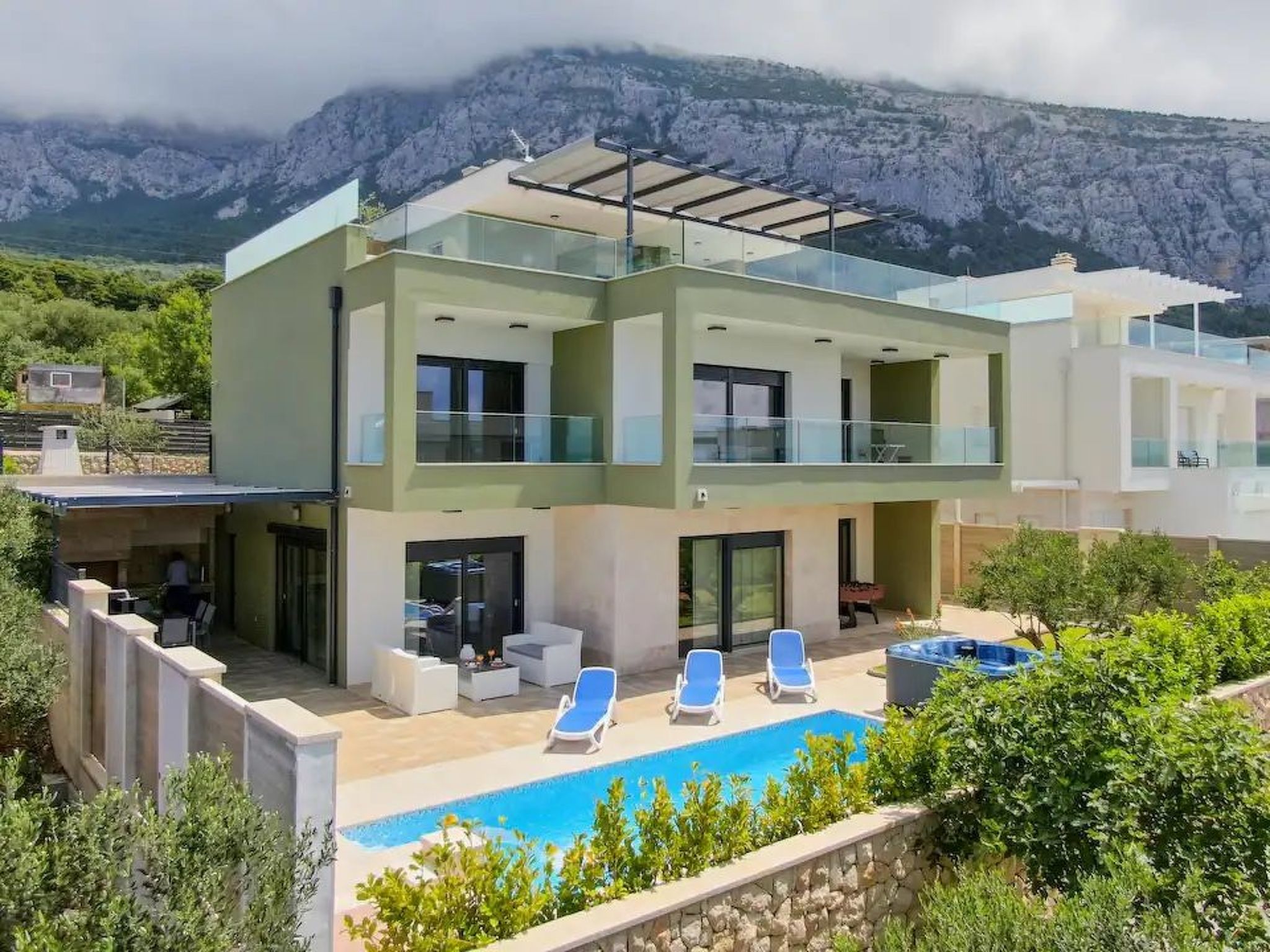 Vakantiehuis met privé zwembad in Makarska (Kroatië) voor 1 personen