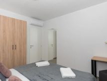 Villa Barisimo Ferienwohnung 1 für 4 Personen 1.