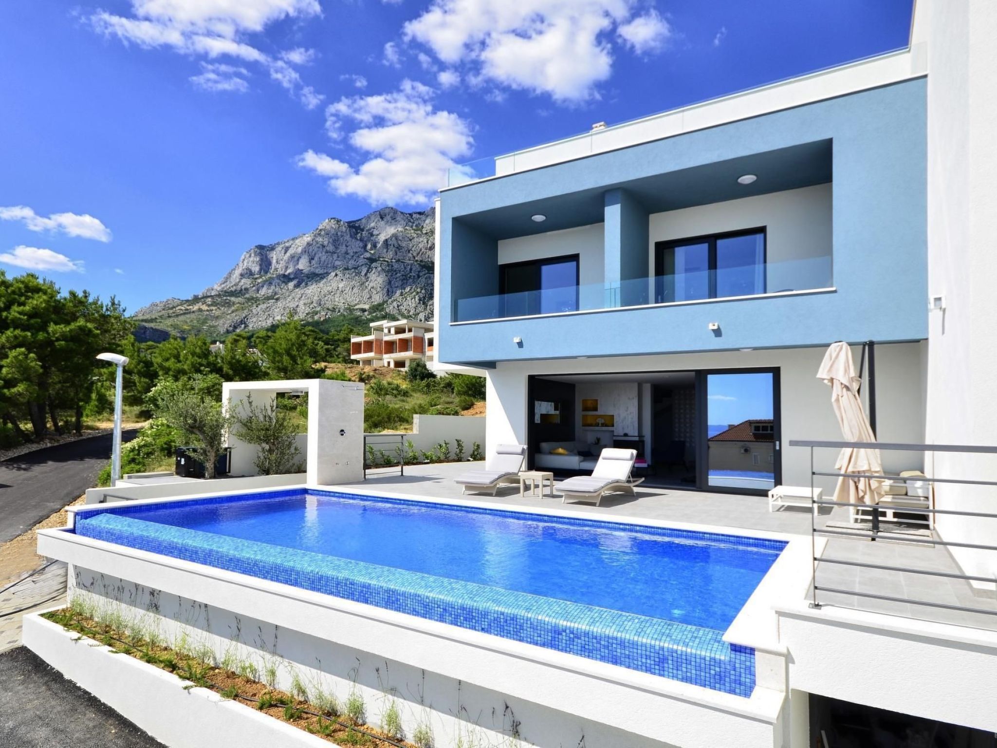 Ferienvilla "Nina 1" mit Infinity Pool