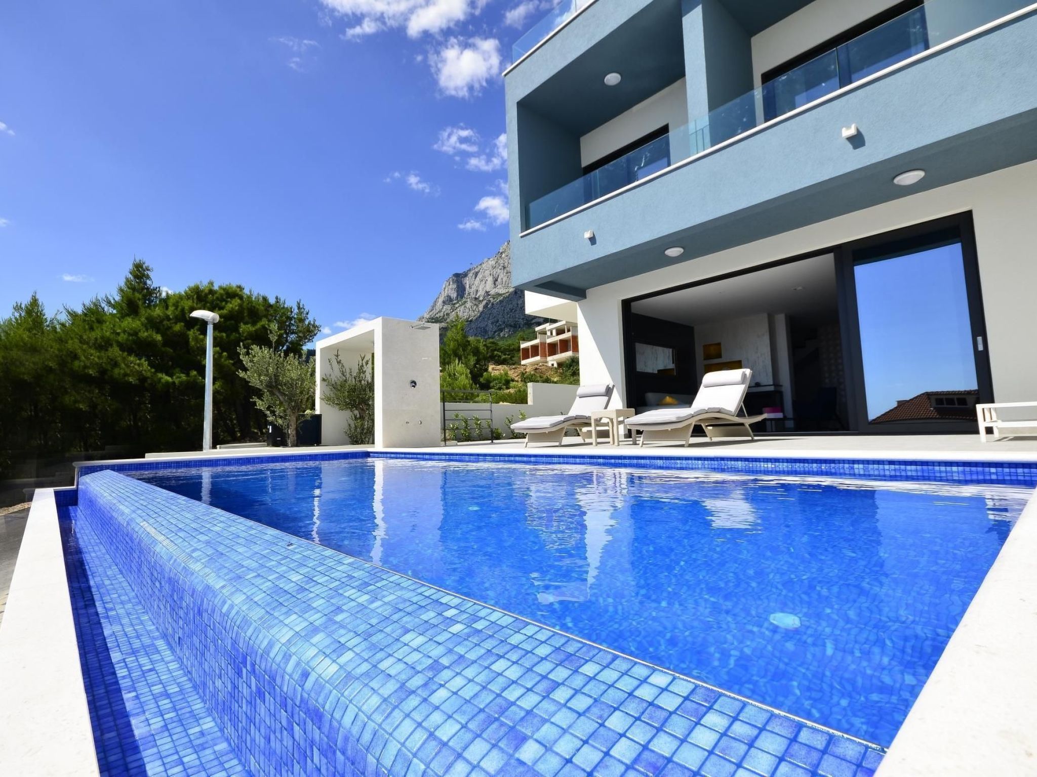 Ferienvilla "Nina 1" mit Infinity Pool