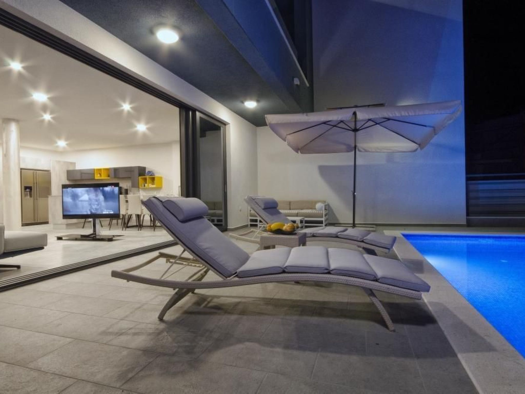 Ferienvilla "Nina 1" mit Infinity Pool-Image-tags.info