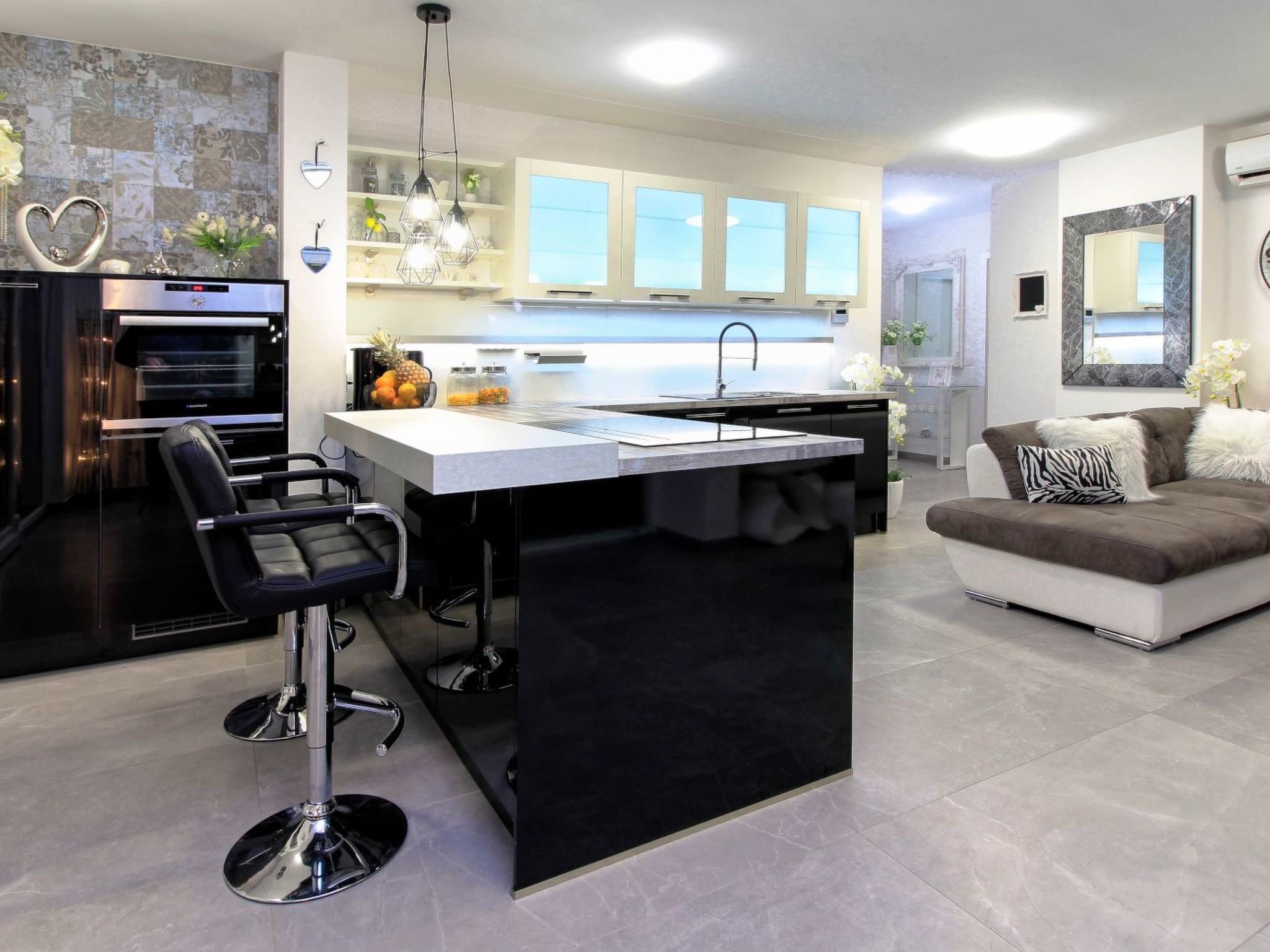 In Makarska mit Panoramablick-Image-tags.info