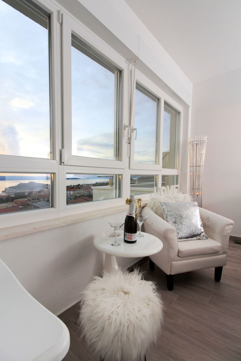 In Makarska mit Panoramablick-Inside