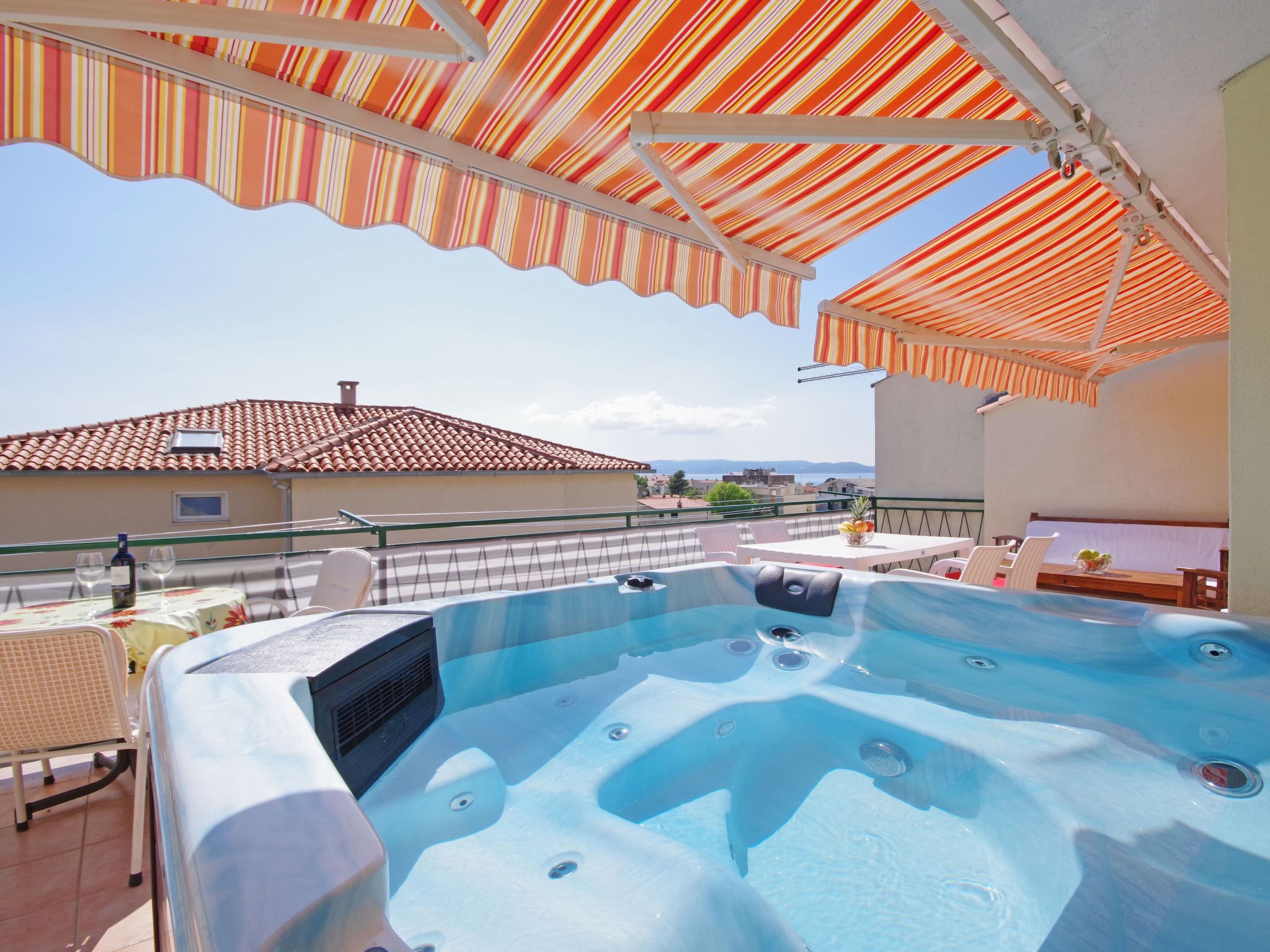 Apartment mit drei Schlafzimmern, Whirlpool und Meerblick