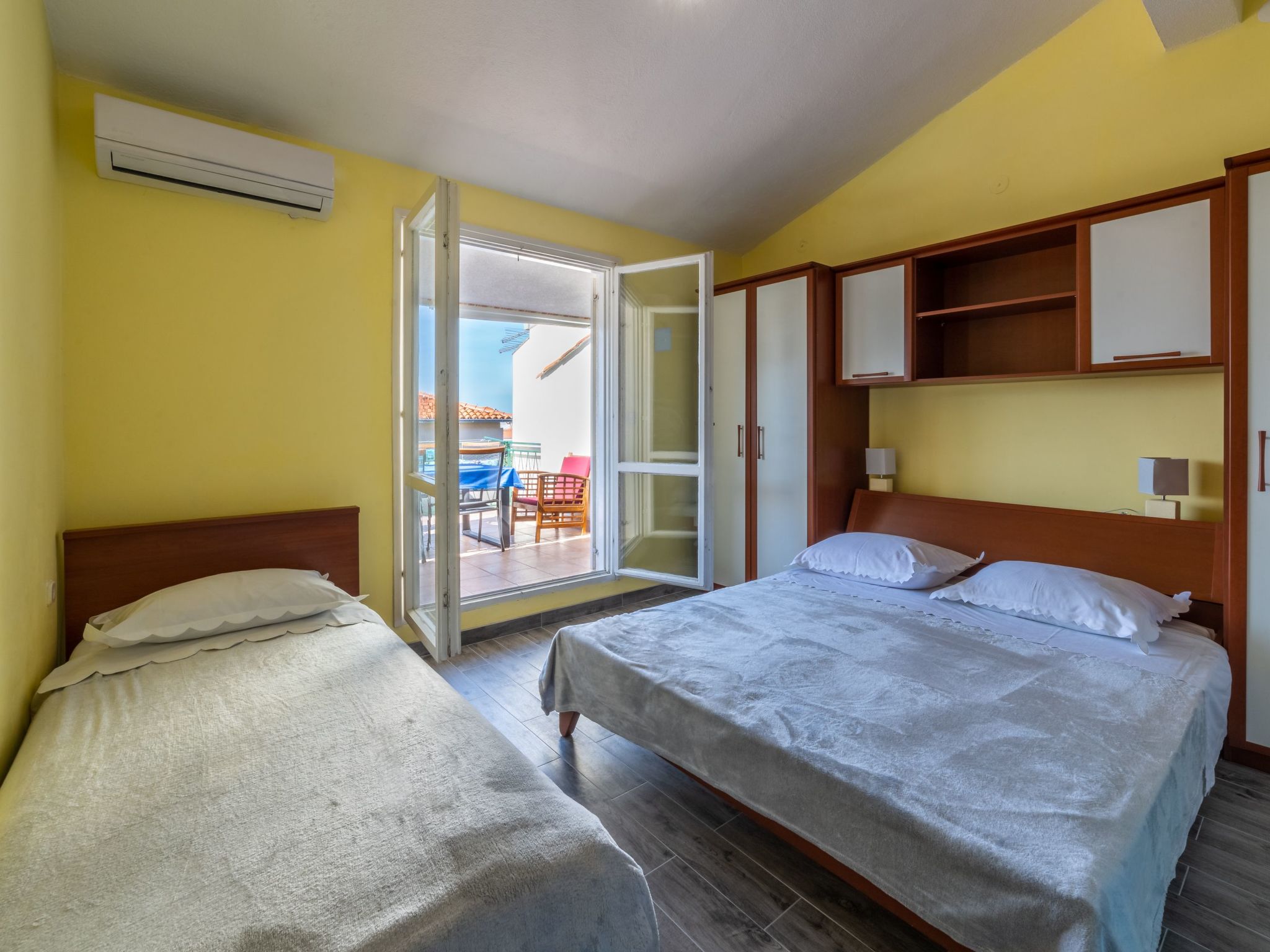 Apartment mit drei Schlafzimmern, Whirlpool und Meerblick-Dedans