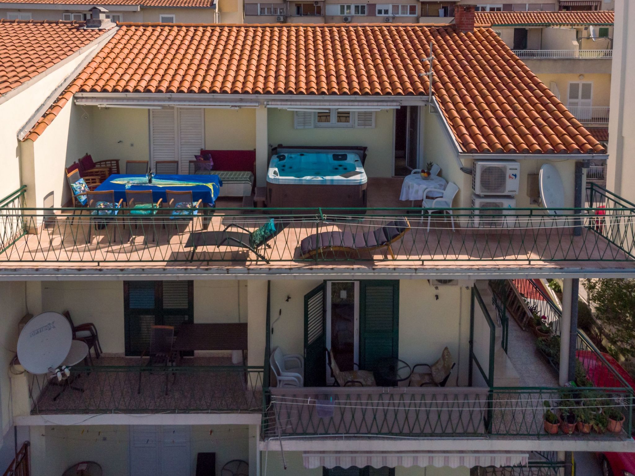 Apartment mit drei Schlafzimmern, Whirlpool und Meerblick-Dedans