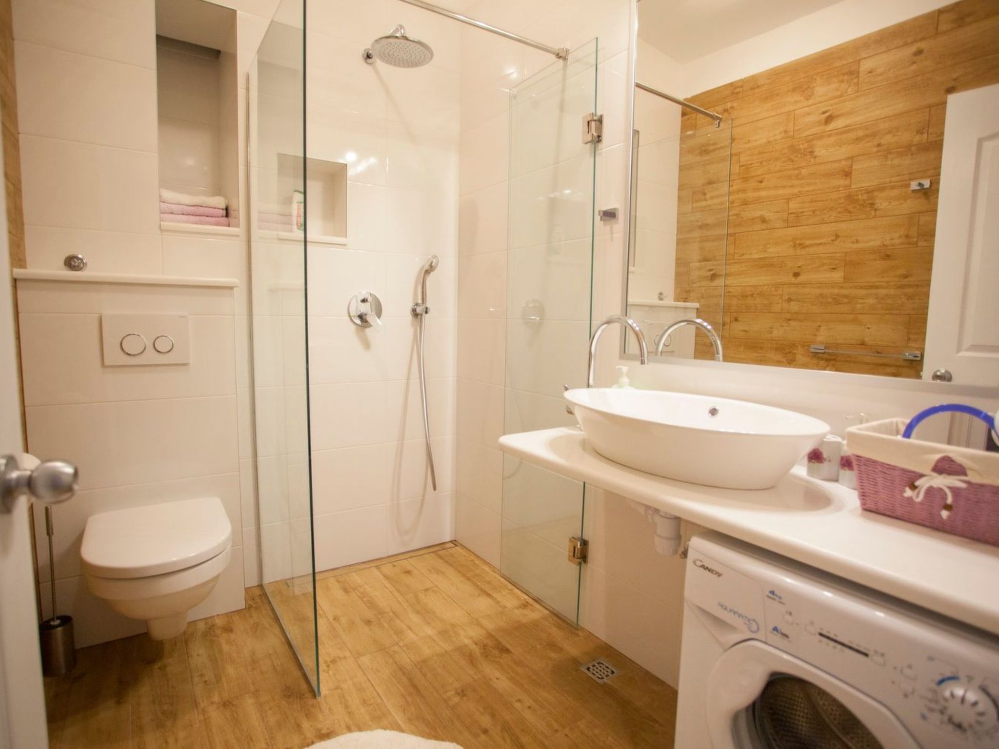 In Bidol mit Eigenem Balkon-Image-tags.info