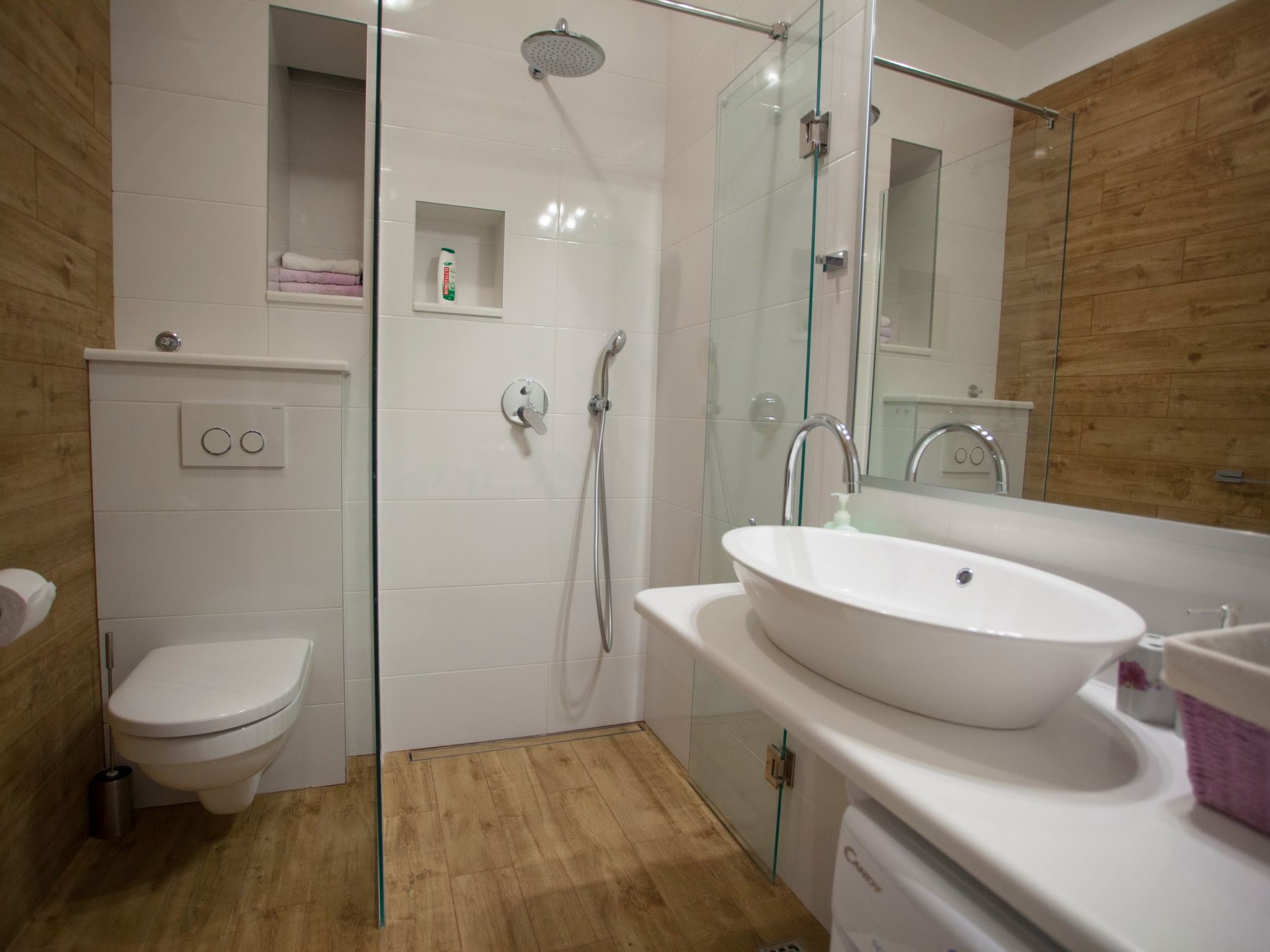 In Bidol mit Eigenem Balkon-Image-tags.info