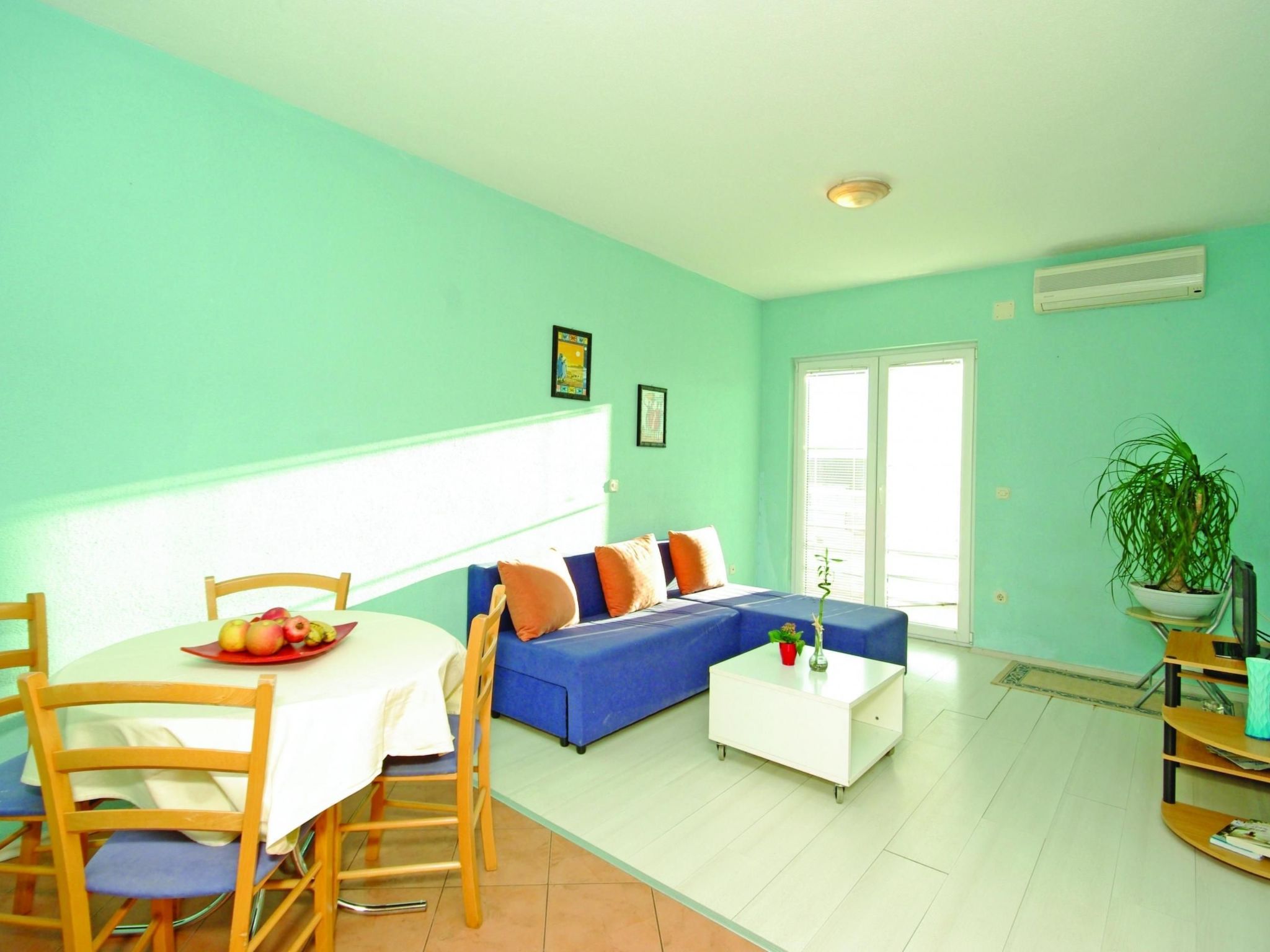 Große Wohnung in Zelenka mit Eigenem Parkplatz