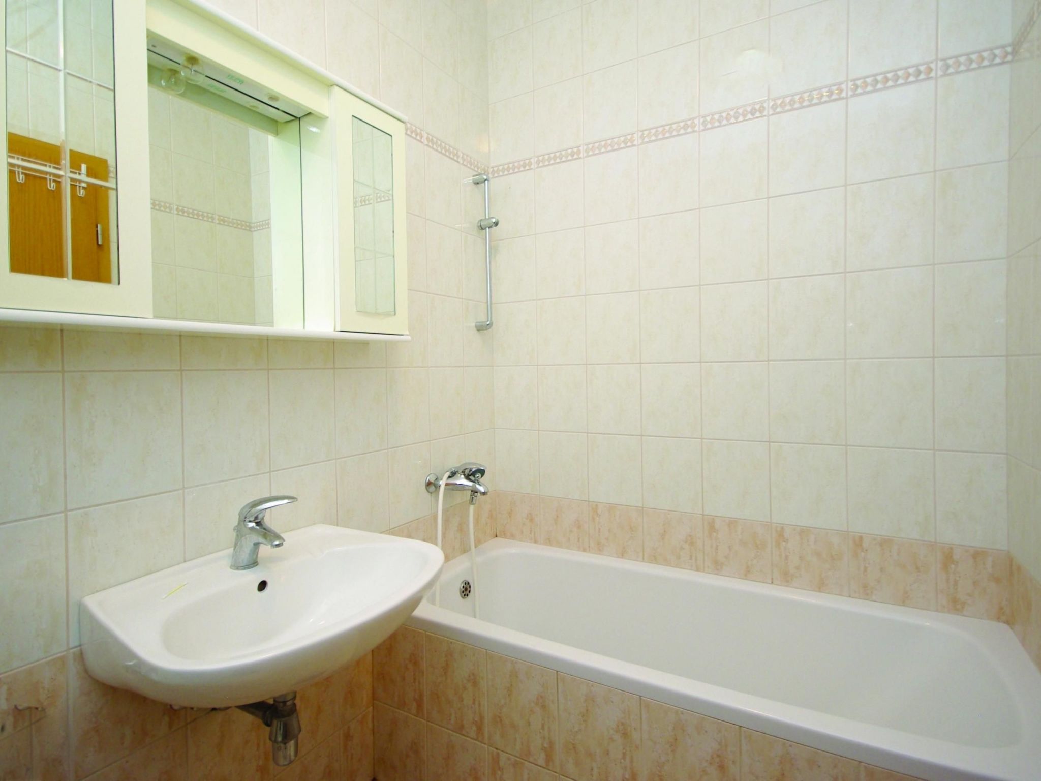 Große Wohnung in Zelenka mit Eigenem Parkplatz-Dedans