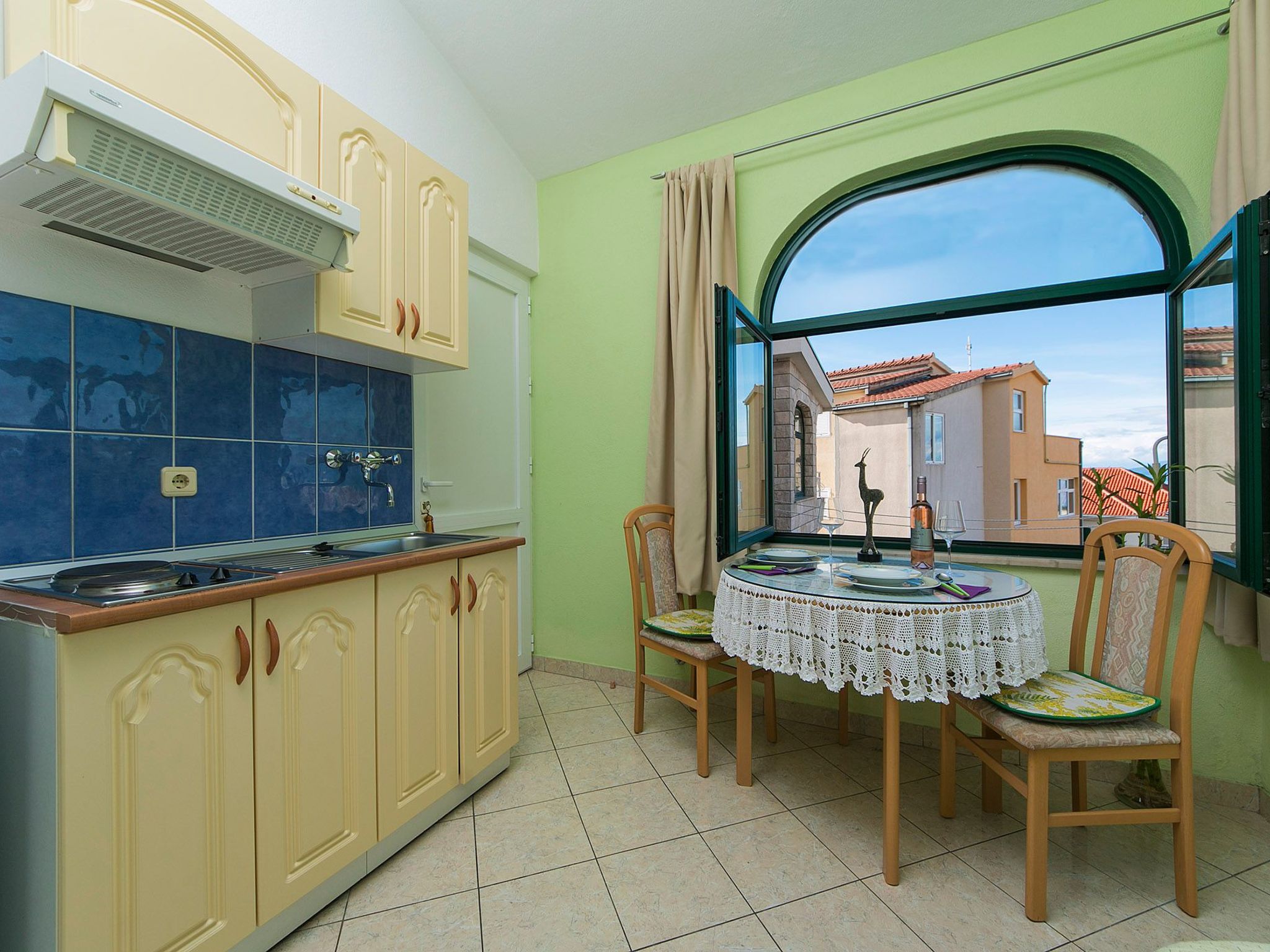 Komfortable Ferienwohnung mit Balkon-Image-tags.info