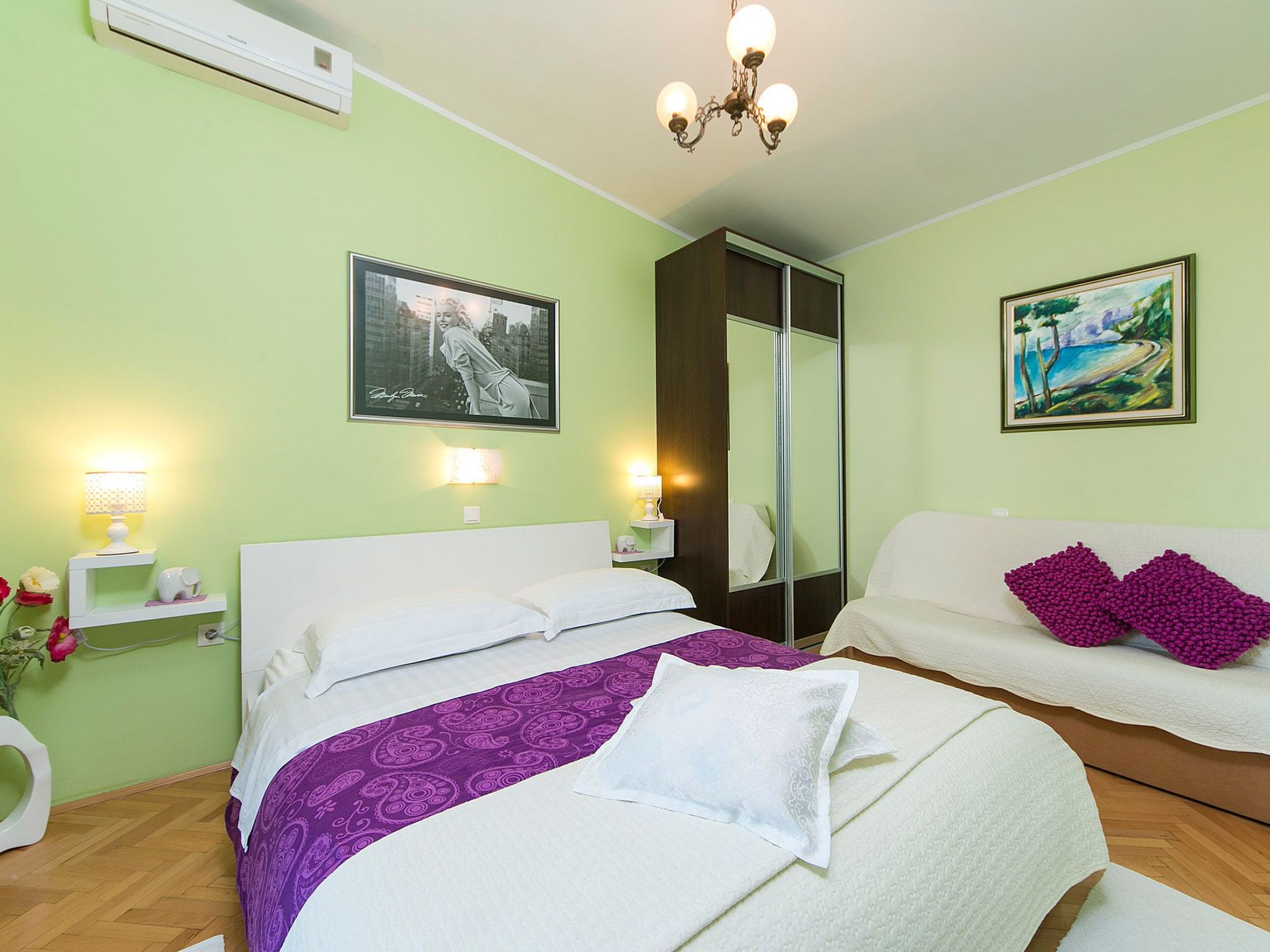 Komfortable Ferienwohnung mit Balkon-Image-tags.info