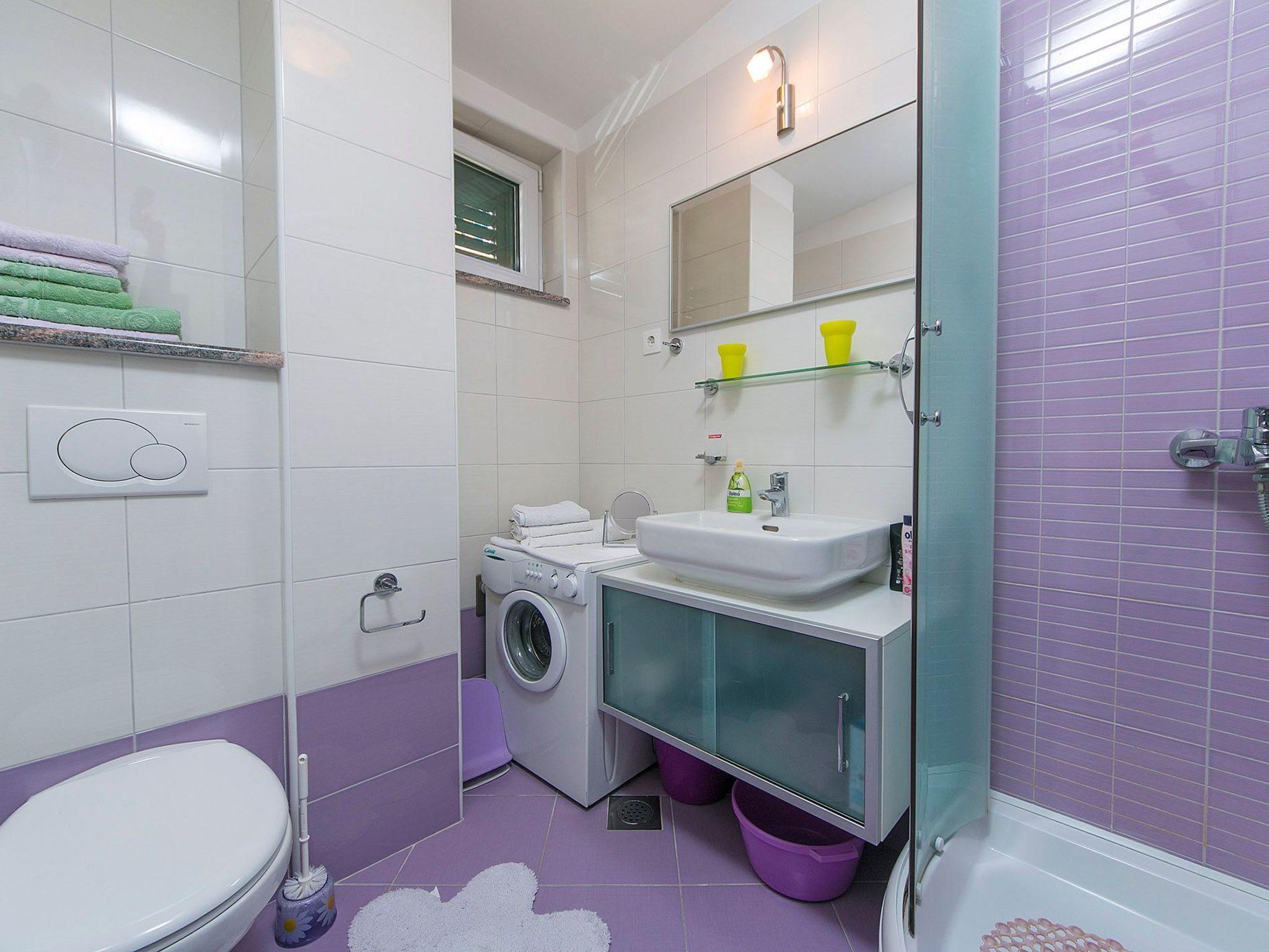 Komfortable Ferienwohnung mit Balkon-Image-tags.info