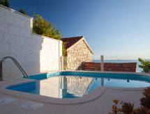 Villa Marieta: Privézwembad & Panoramisch Zeezicht in Makarska - thumbnail 3