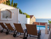 Villa Marieta: Privézwembad & Panoramisch Zeezicht in Makarska - thumbnail 6