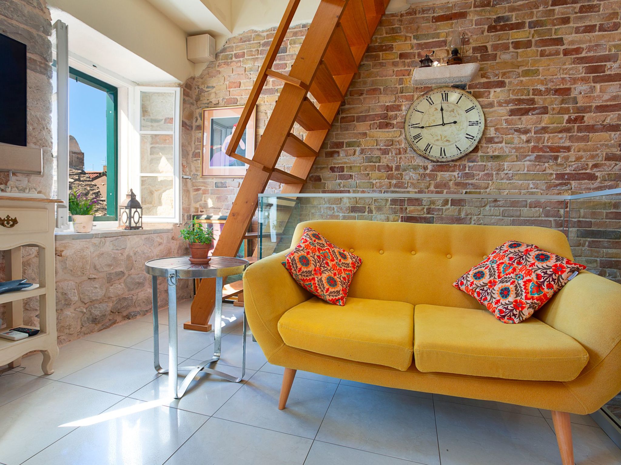 Luxuriöse Villa Kalalarga im Zentrum der Stadt-Dedans